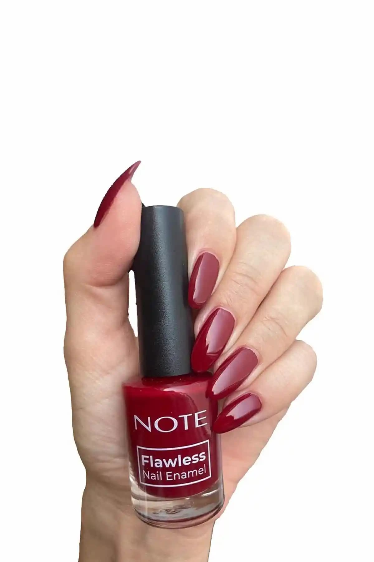 Note Cosmetics Nail Flawless Oje 94 Flame Kırmızı Parlak ve Dayanıklı Güvenli Tırnak Kozmetiği