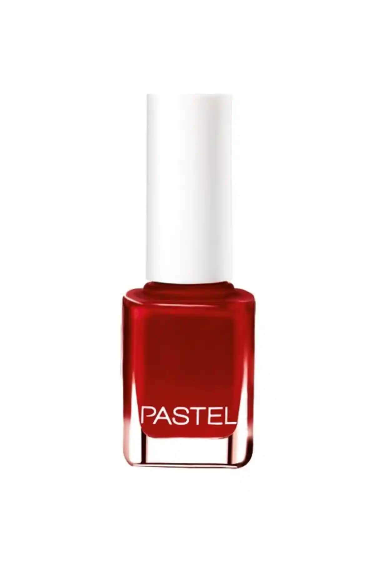 Pastel Oje 99 Canlı Kırmızı Renk ile Şıklık ve Parlaklık Sunar