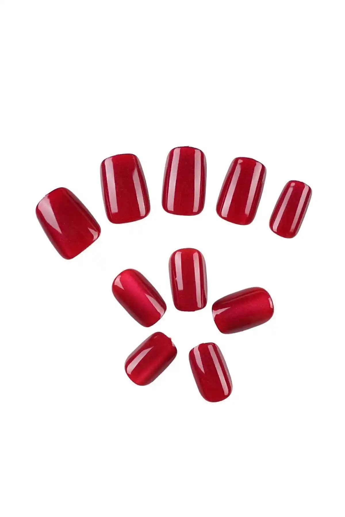 POP Beauty Takma Tırnak Seti ve Zararsız Yapıştırıcı ile Şık ve Pratik Tırnaklar