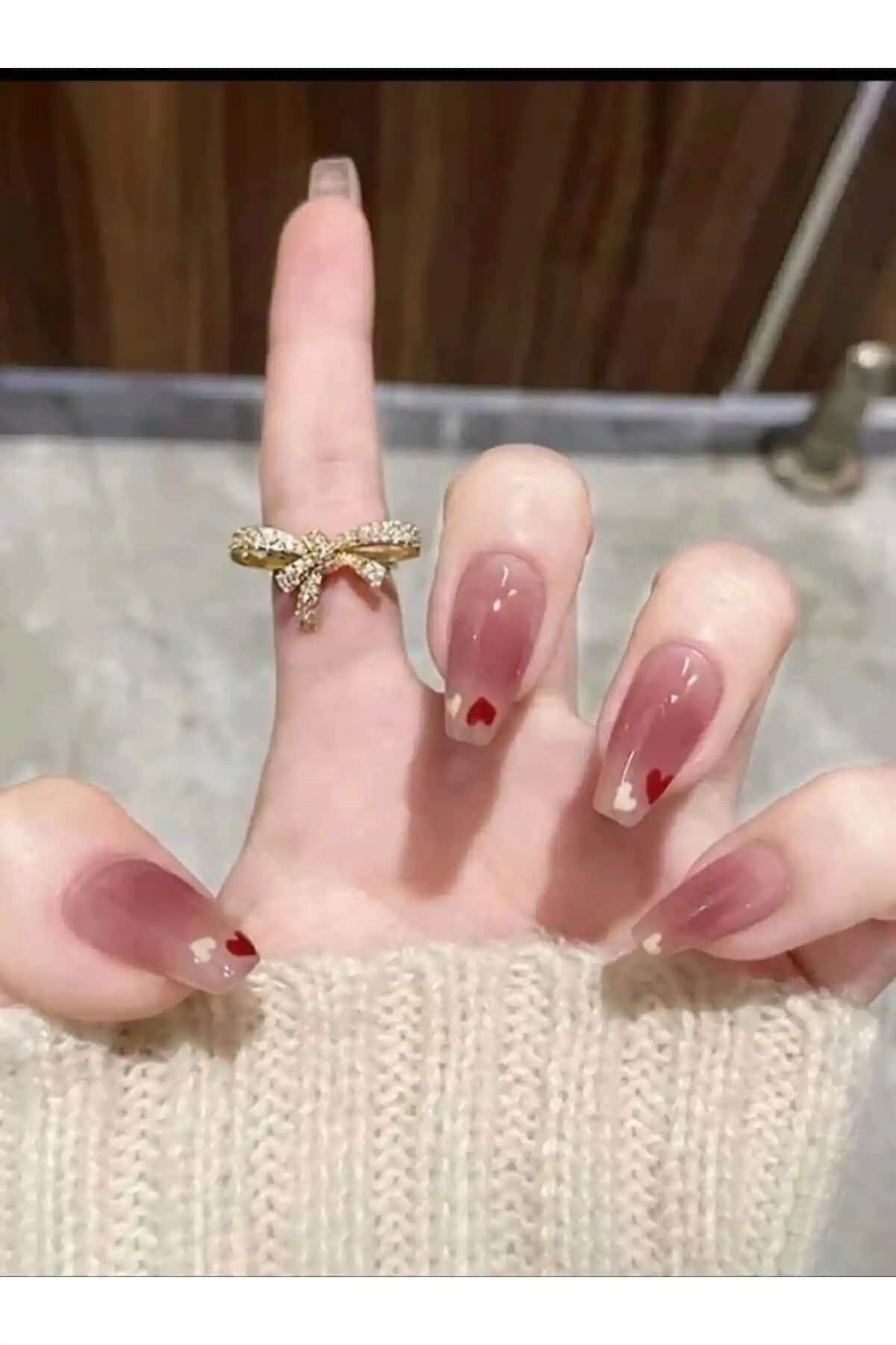 Sheinside 24 Lü Takma Tırnak Setleri: Estetik ve Pratik Kullanım İçin Uygun Fiyatlı Çözüm