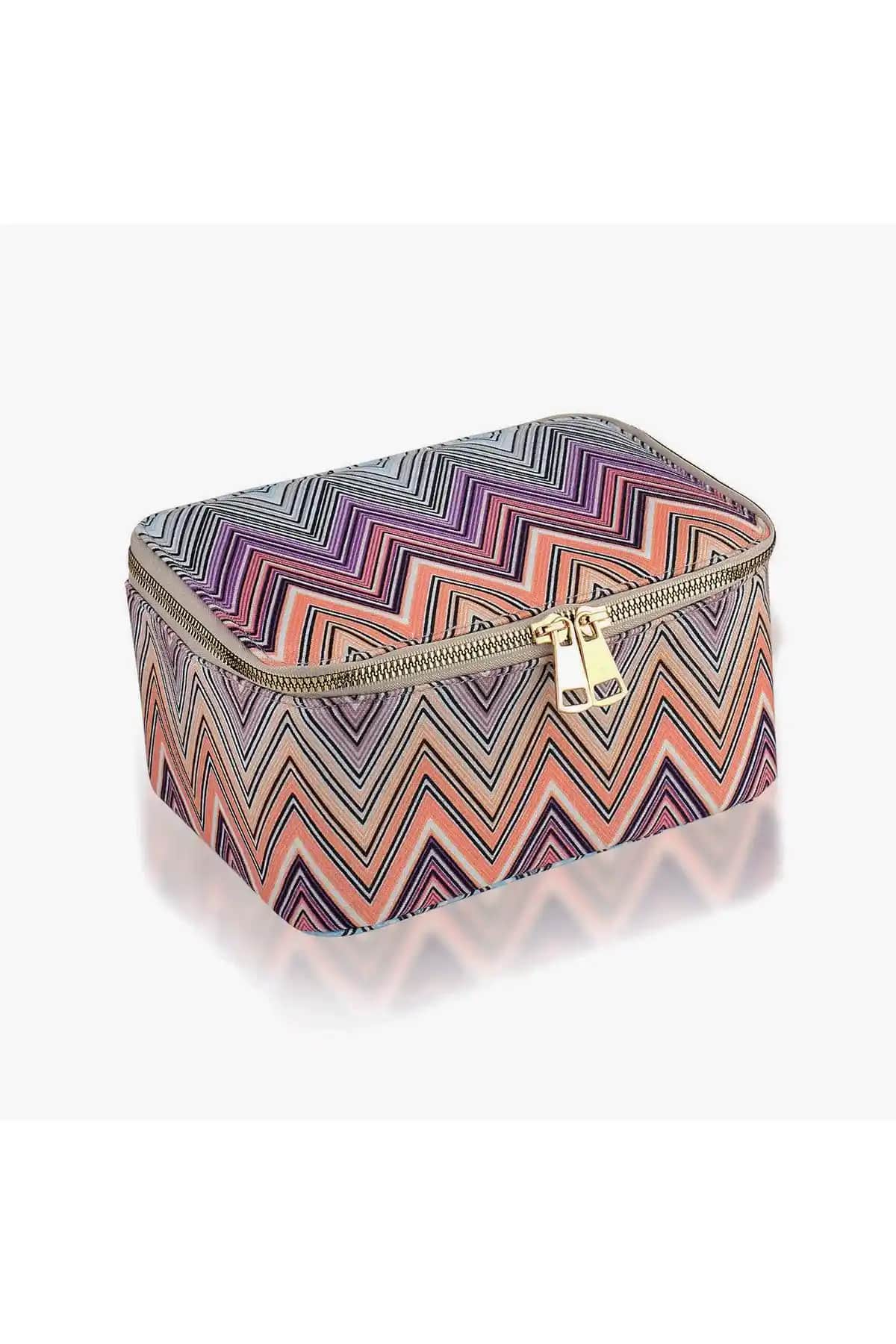 VIVION Zigzag Makyaj Çantası: Şık ve Fonksiyonel Tasarım ile Geniş İç Hacim Sunar