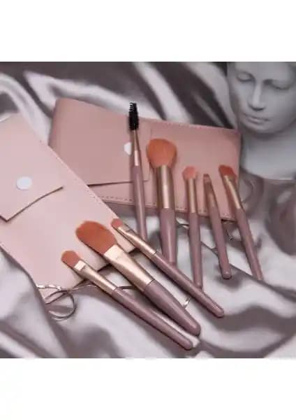 Iman Of Noble 8'li Pembe Makyaj Fırça Seti ve Kılıflı Çanta ile Profesyonel Görünüm