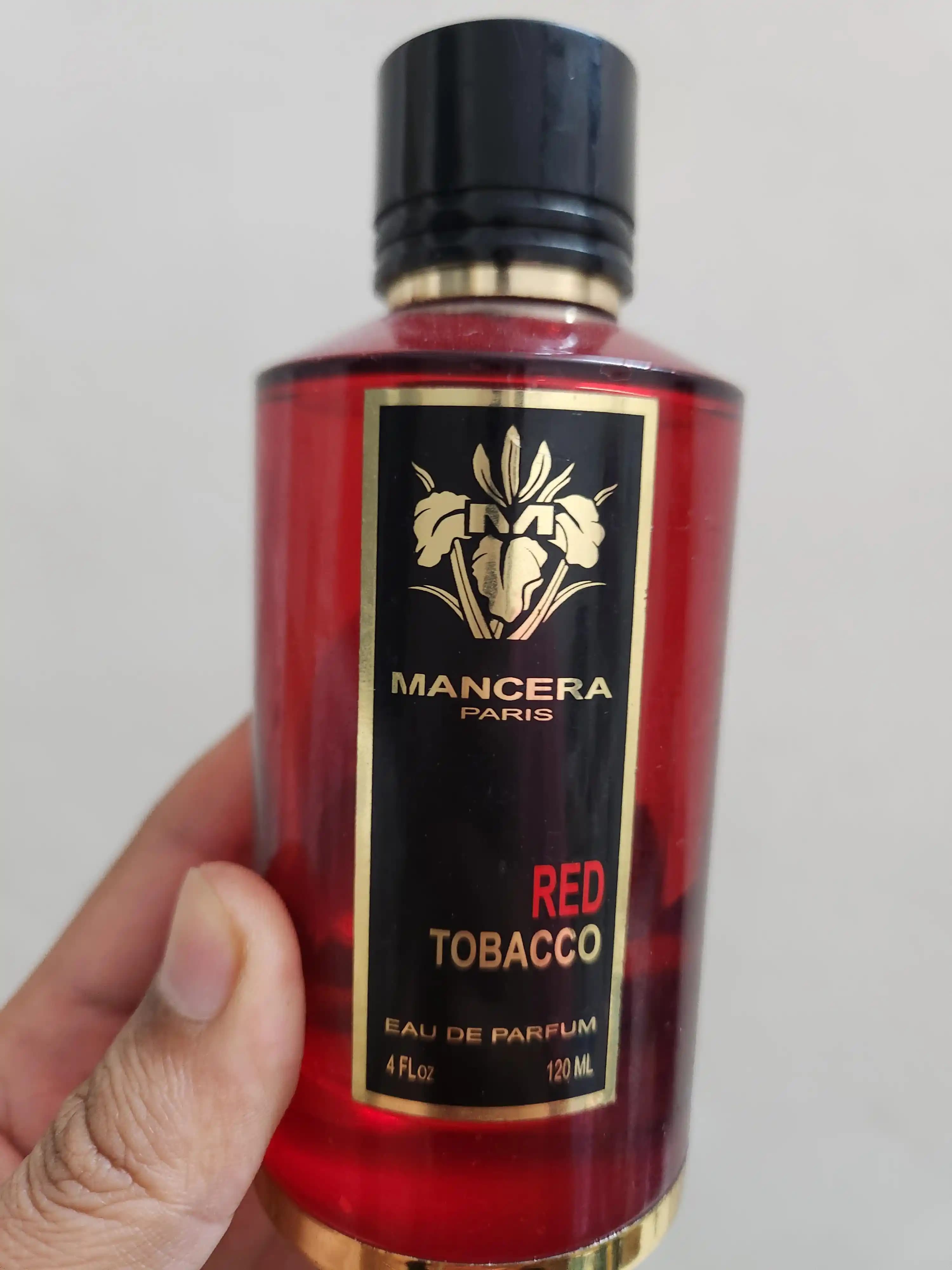 Mancera Red Tobacco: Kış Aylarına Uygun Yüksek Kalıcılığa Sahip Tütün Esanslı Parfüm