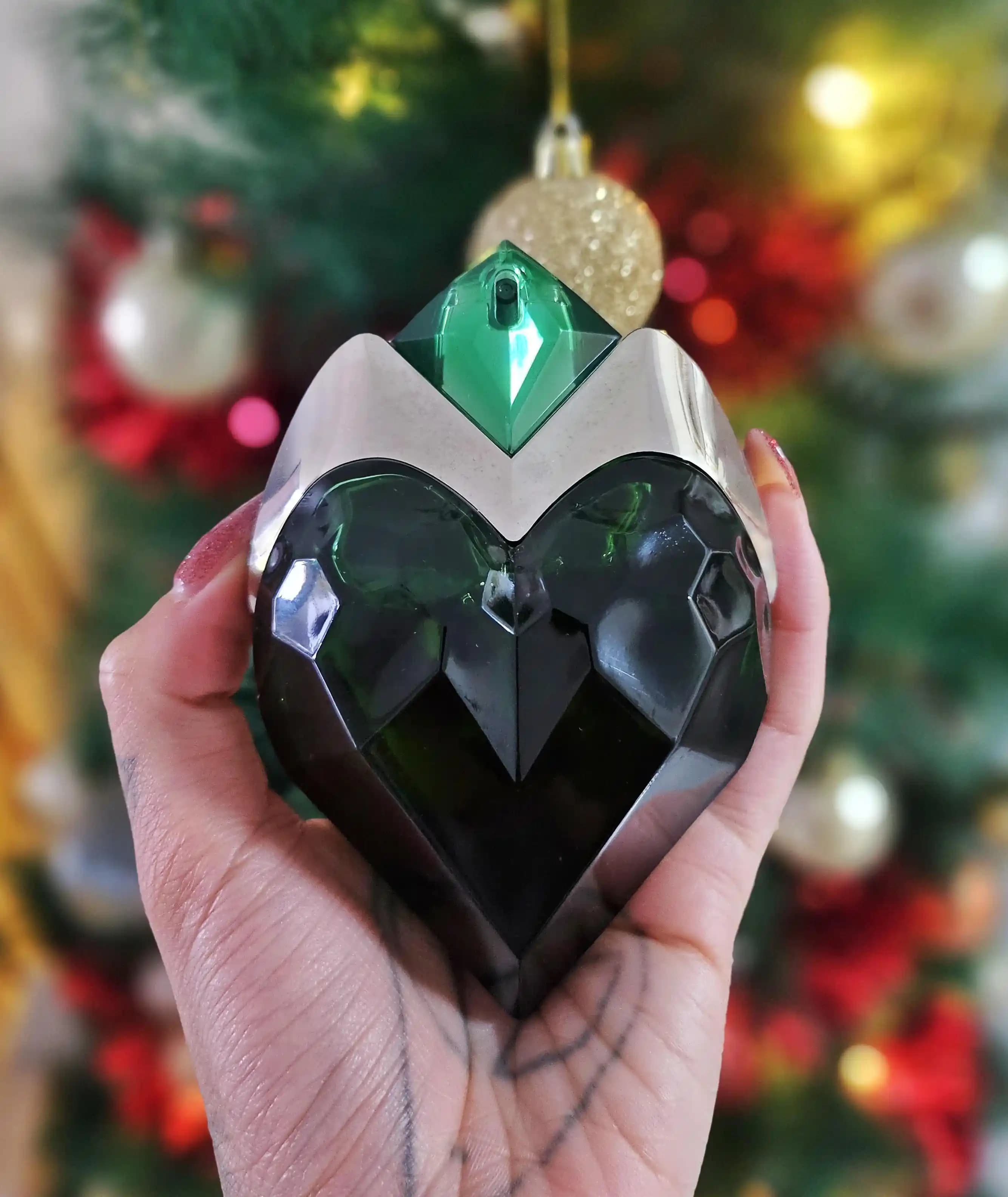 Mugler Aura Parfümü: Tasarım, Koku Profili ve Kör Alım Deneyimleri