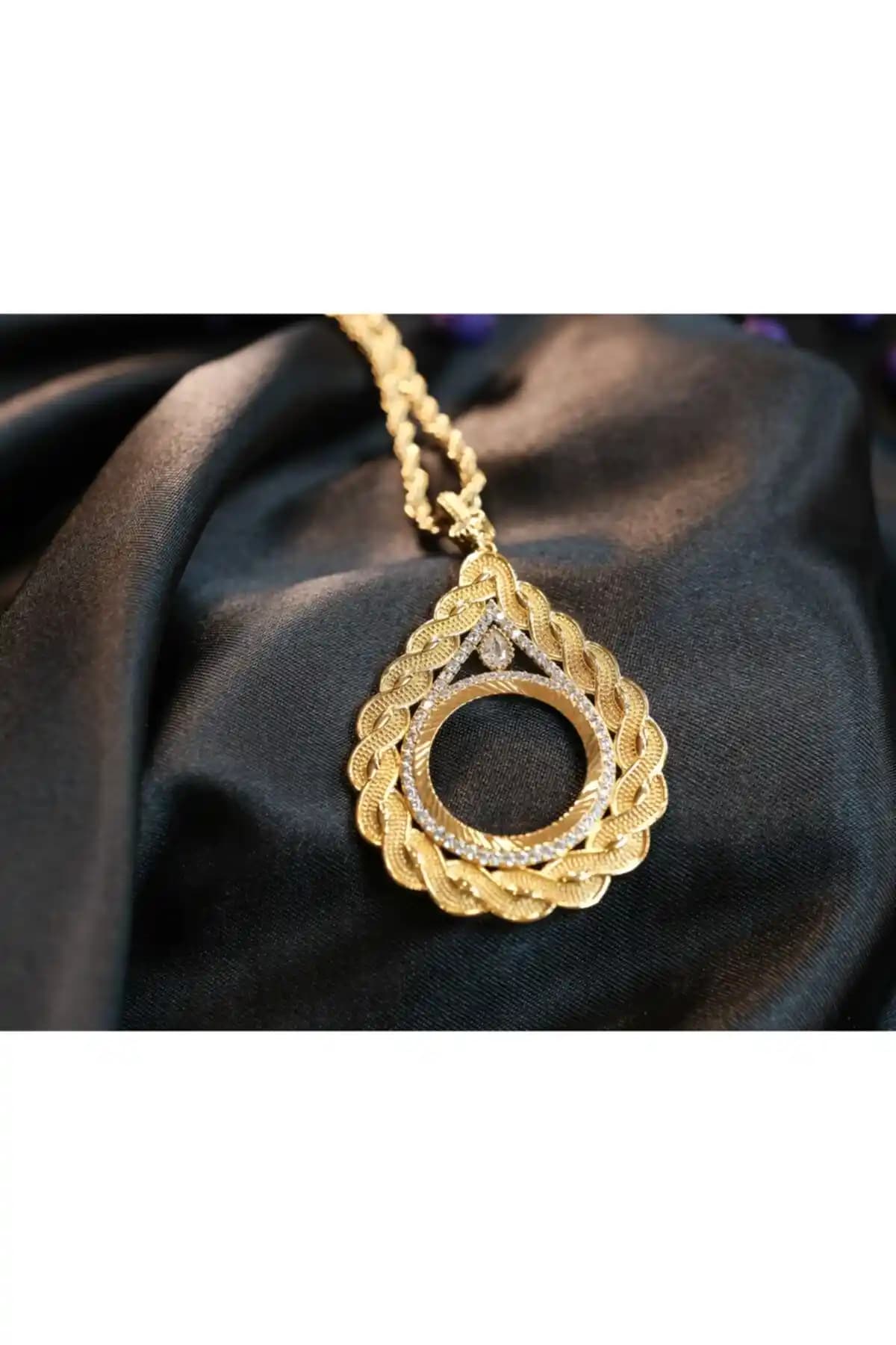 ADGOLD ve Grcstyle Çeyrek Altın Kolye Karşılaştırması: Hangi Model Daha Uygun