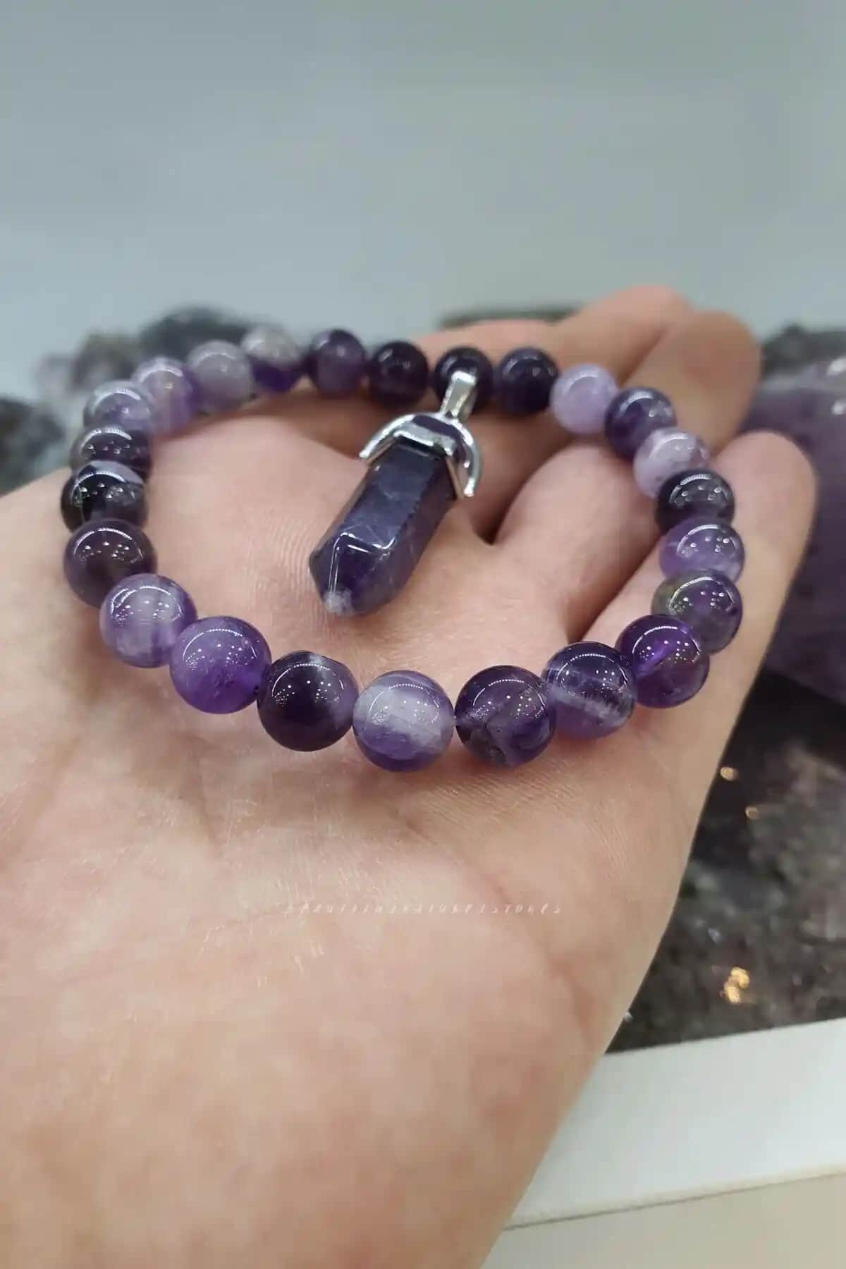 Ametist ve Doğal Taş Bileklikleri Karşılaştırması: Seçim Rehberi