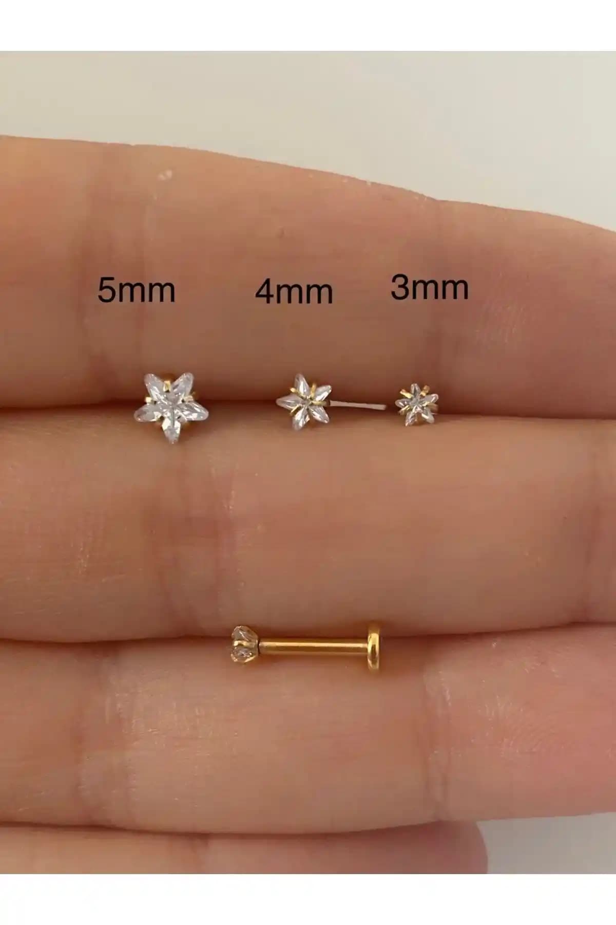 Arescollection ve BY DİLEK ÇETİN ACCESSORY Karşılaştırması: Kıkırdak Piercing Seçenekleri ve Özellikleri