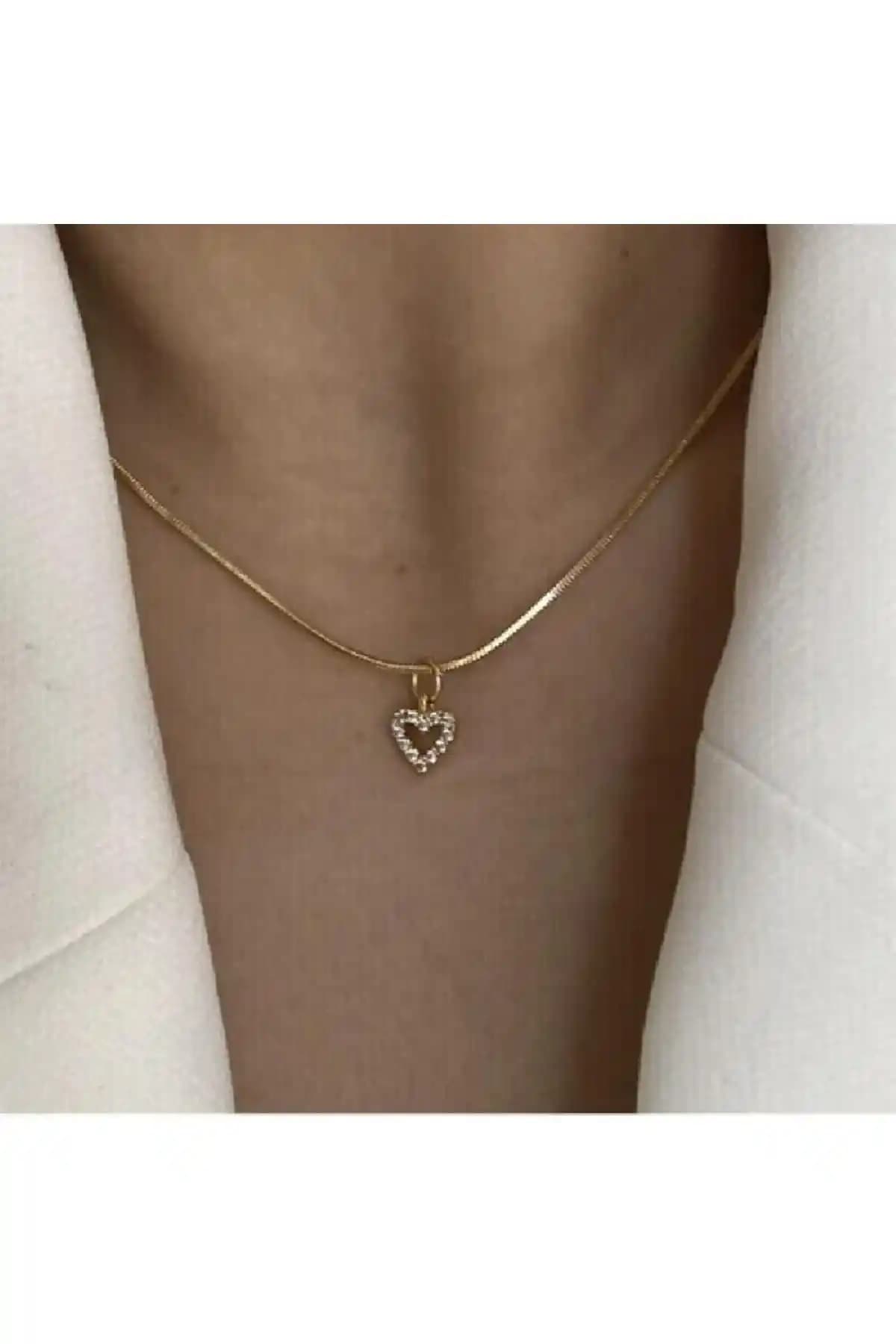 Asia by Leuvoié Minimal Zirkon Taşlı Kalp Kolye Şıklık ve Zarafetin Modern Yansıması