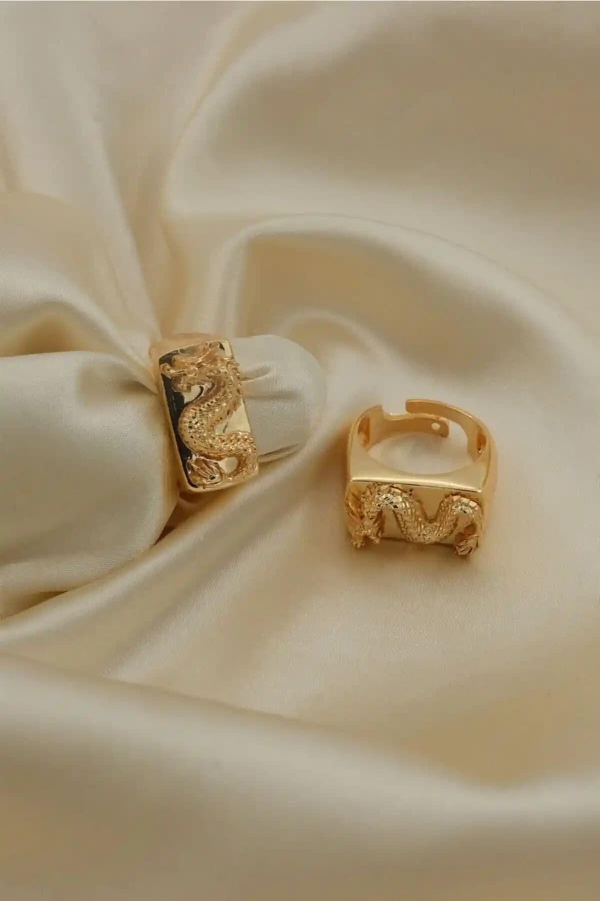 AURRARİ Kadın Altın Ejderha Yüzük: Zarif ve Dayanıklı Tasarım ile Stilinizi Tamamlayın