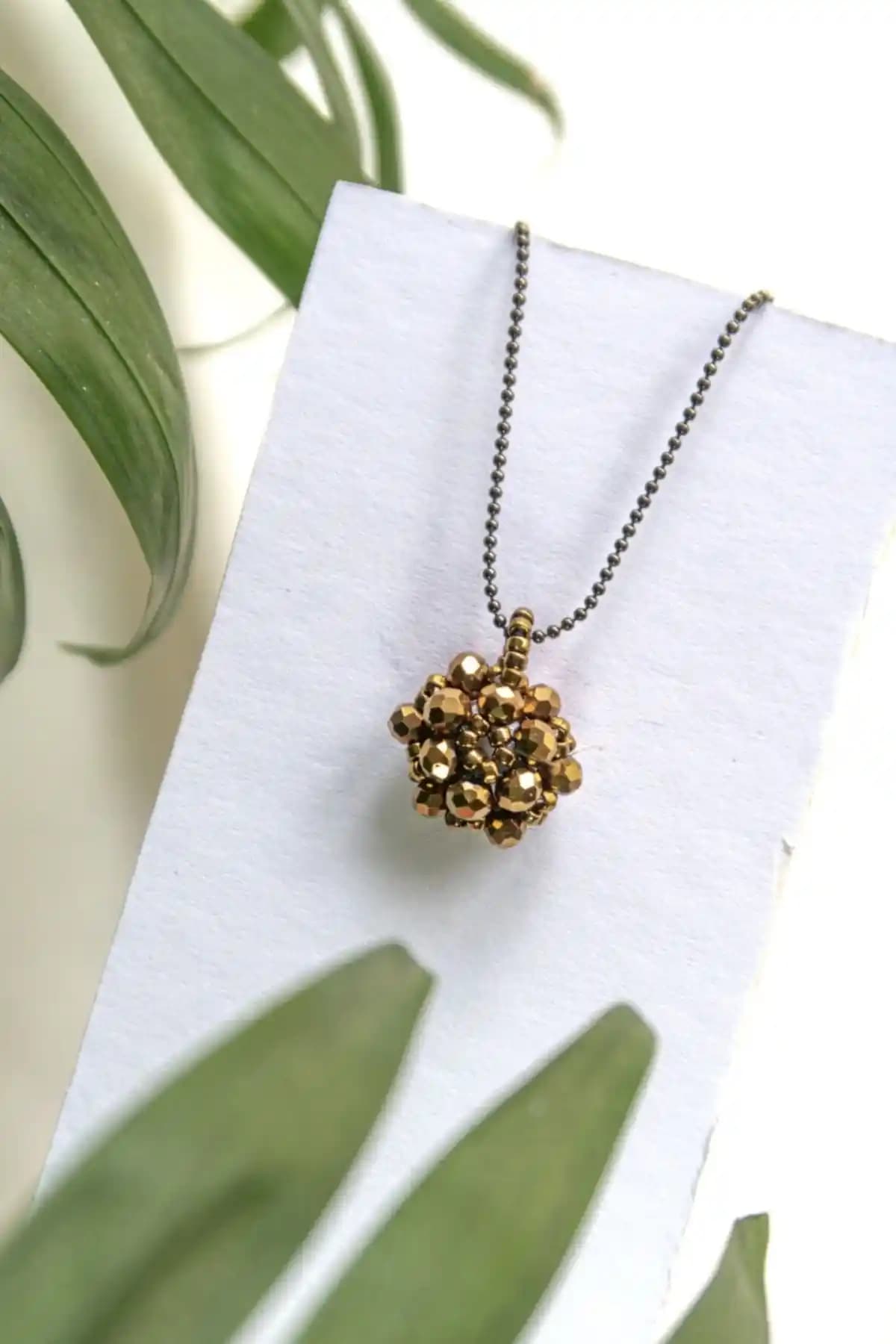 Bakır El Yapımı Koruyucu Cevşen Kolye: Zarif ve Dayanıklı El İşçiliği Tasarımı