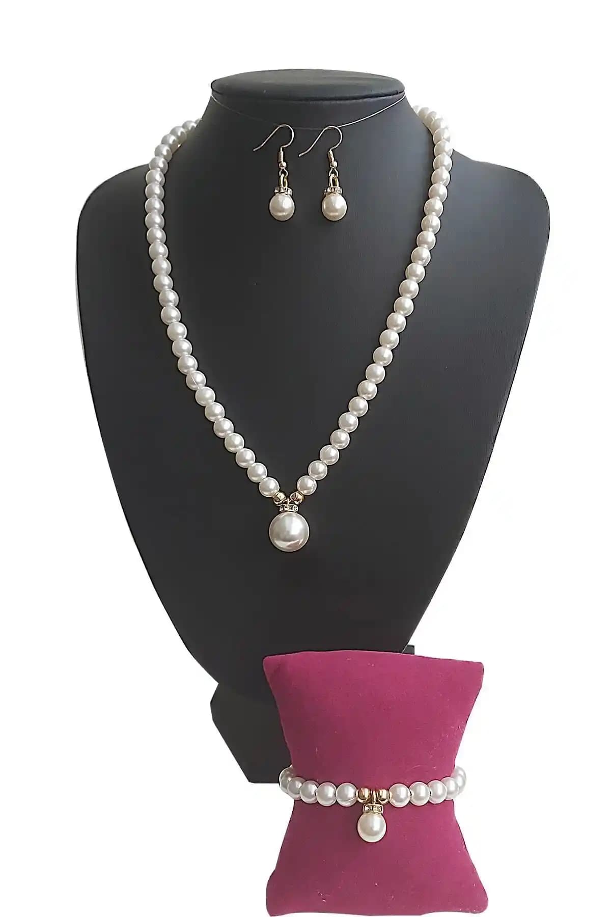 BİJUTERİ EVİ ve Chavin Doğal İnci Takımı Karşılaştırması