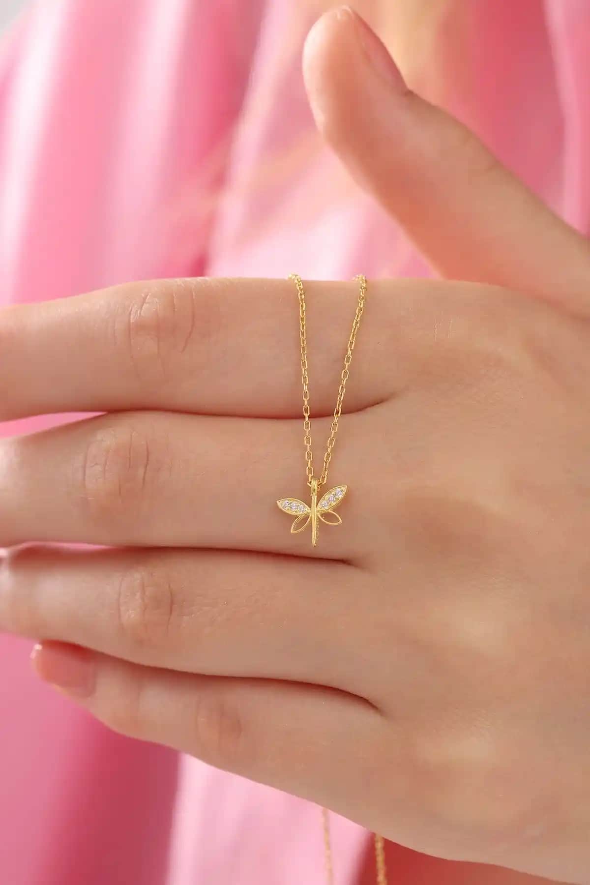 Bilsen Store Kadın 925 Ayar Gümüş Zincirli Altın Kaplama Beyaz Taşlı Minimal Yusufçuk Kolye