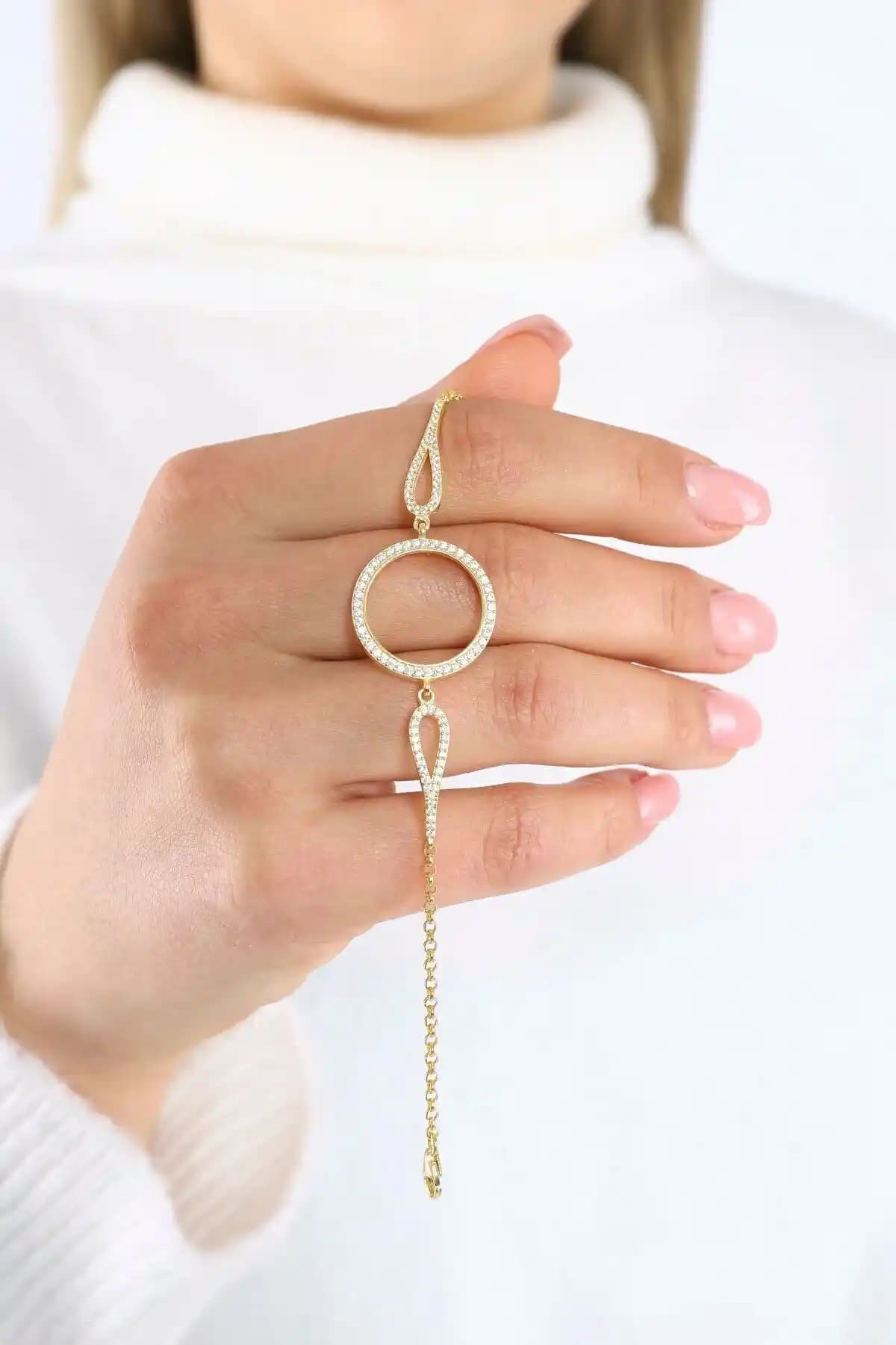 CAN SİLVER 925 Ayar Gümüş Zincir Bileklik Zarif ve Modern Tasarımıyla Öne Çıkıyor