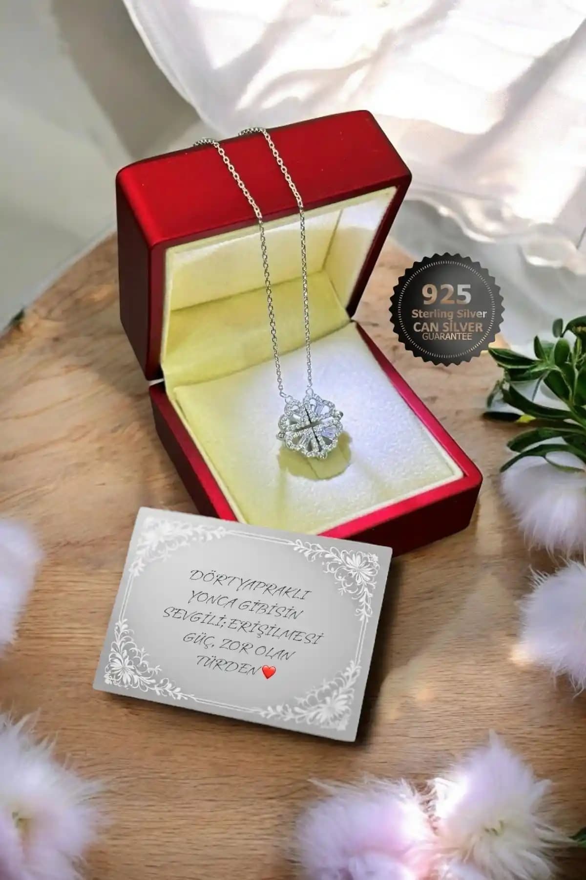 CAN SİLVER ve LOTUS JEWELLERY Kolye Karşılaştırması: Tasarım ve Kullanım Özellikleri