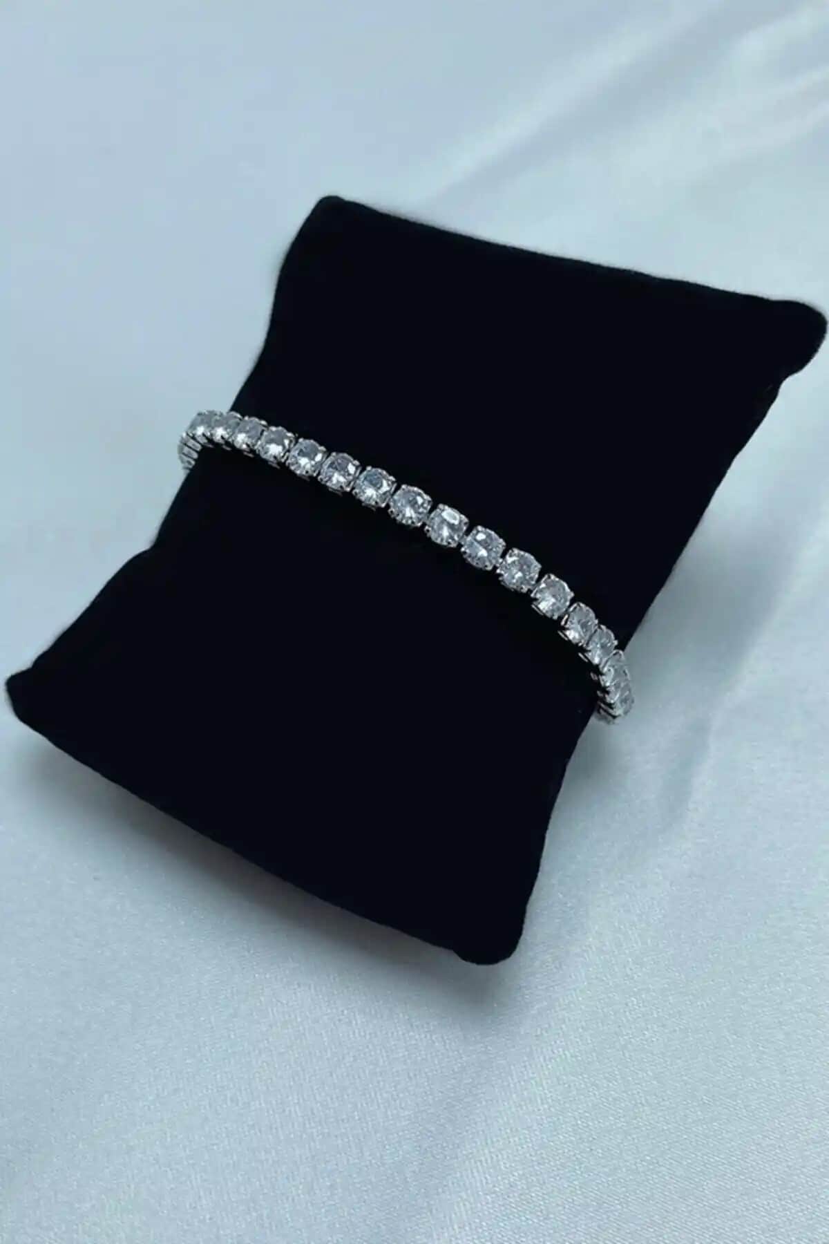 CAXBERN Kadın Gümüş Su Yolu Taşlı Ayarlanabilir Bileklik Şık ve Dayanıklı Tasarım