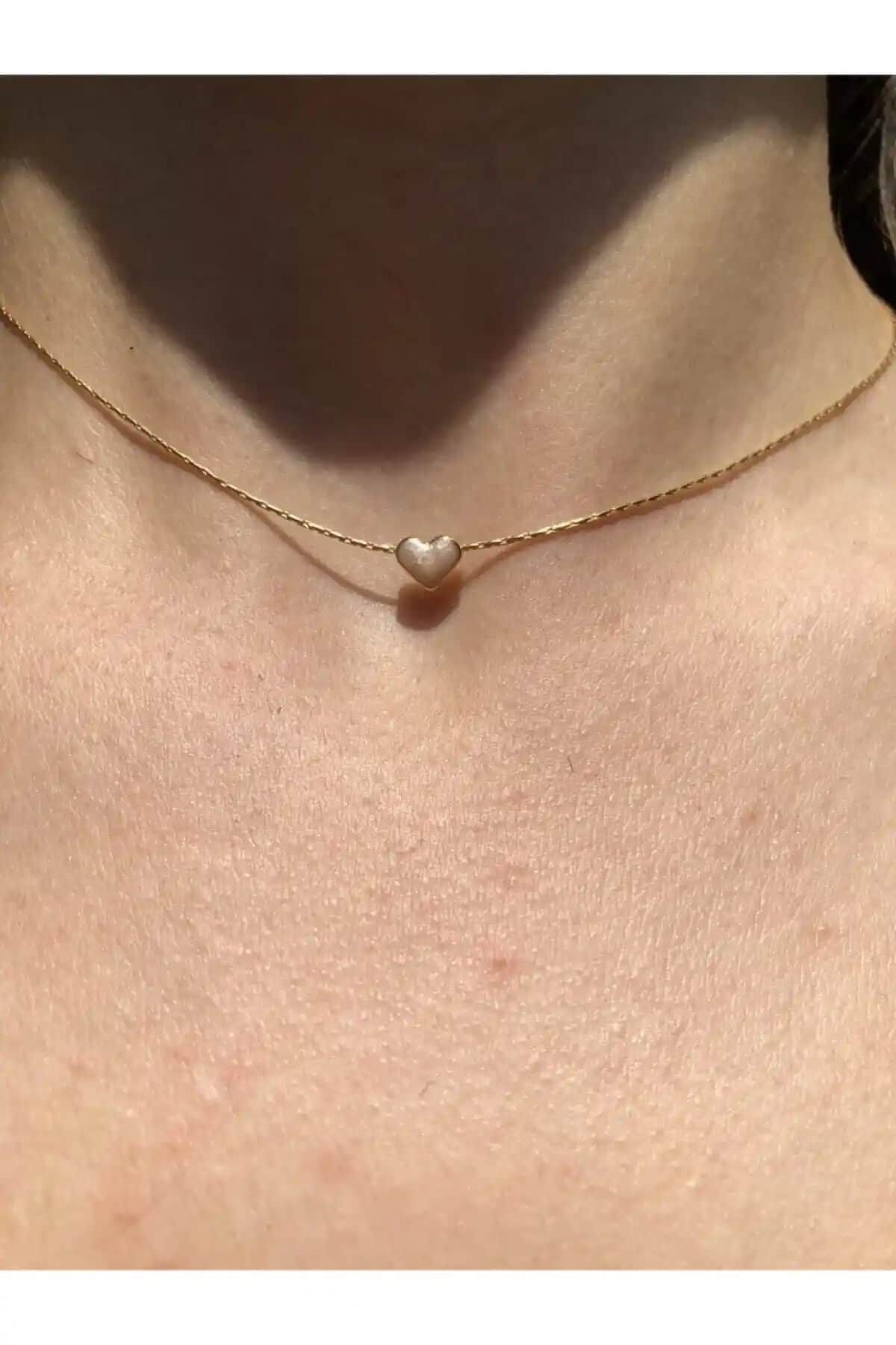 Claritas Kadın Altın Kaplama Sedef Taş Kalp Kolye - Zarif ve Şık Bir Takı Seçeneği