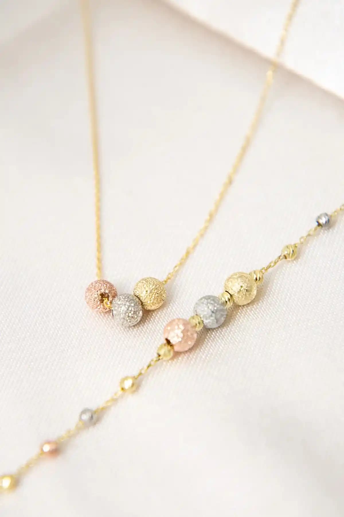 Elika Silver Kadın 3 Renk Dorika Toplu Set: Zarif ve Dayanıklı Gümüş Takı Koleksiyonu