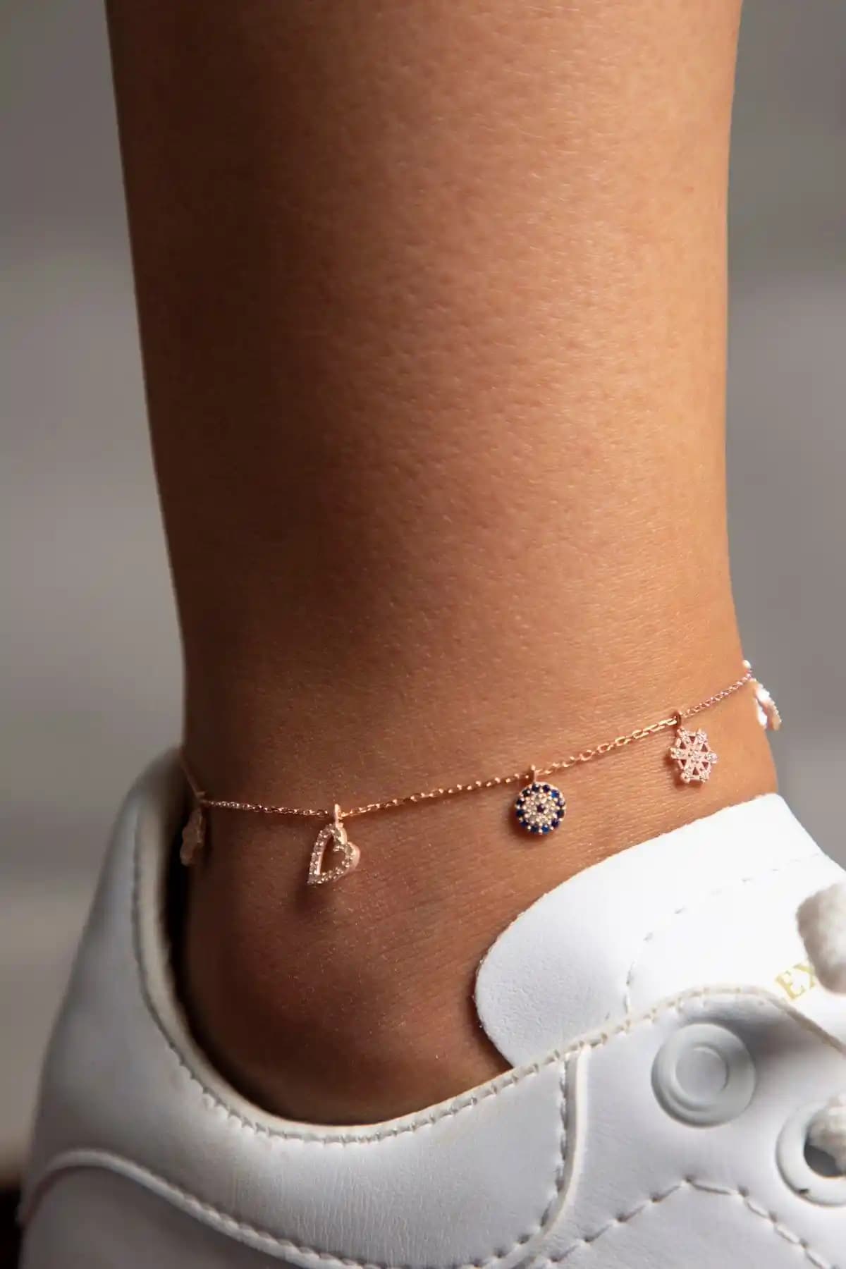 Elika Silver Kadın Şans Model 925 Ayar Gümüş Halhal Şıklık ve Dayanıklılığı Bir Arada Sunar