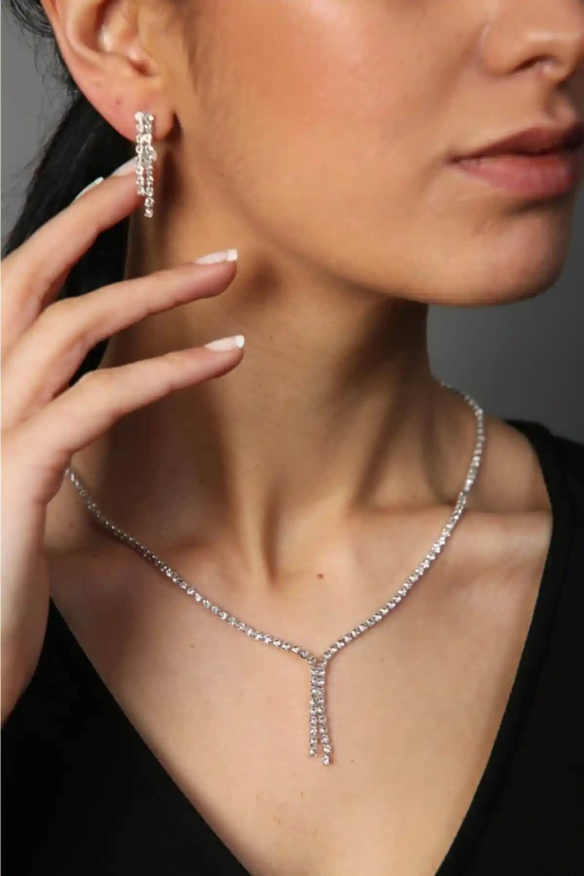 Elika Silver Kadın Su Yolu Model Kolye ve Küpe Seti Şık ve Zarif Takı Koleksiyonu