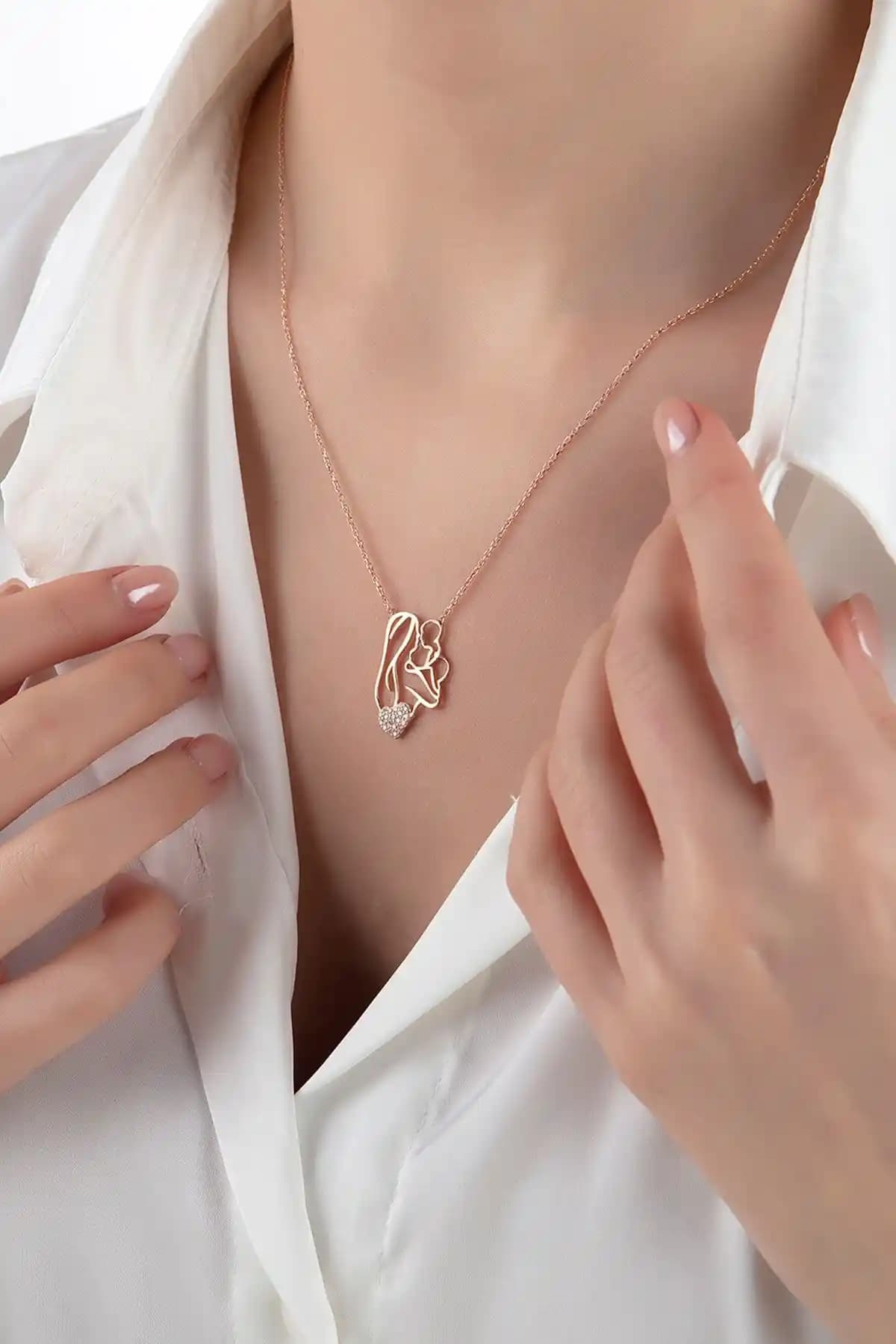 Else Silver Anne Bebek 925 Ayar Gümüş Kolye Zarif ve Dayanıklı Tasarımıyla Günlük ve Özel Kullanım İçin