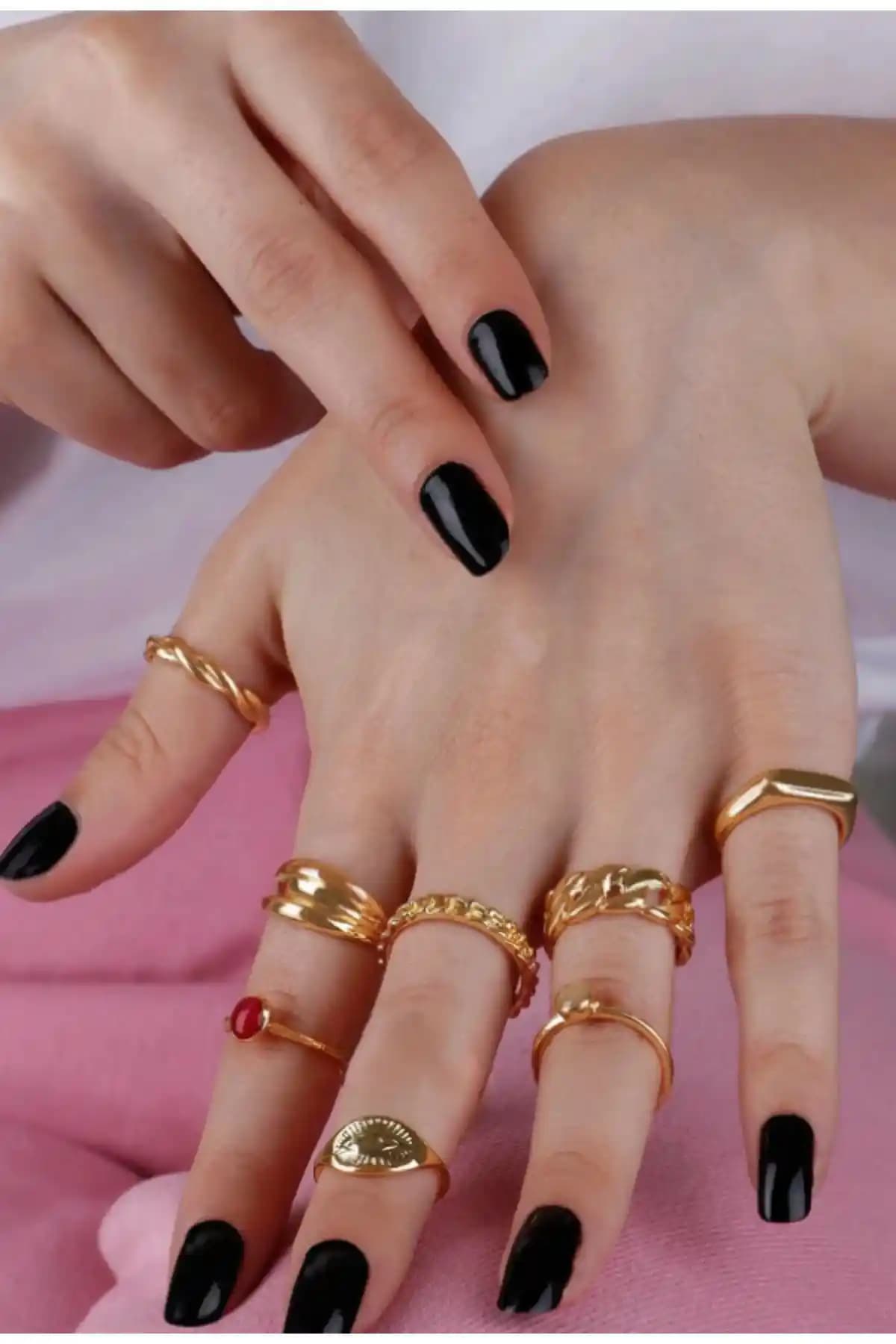 Ervalina 8'li Burgu ve Mine Taşlı Yüzük Seti Kadınlar İçin Şık ve Dayanıklı Aksesuarlar