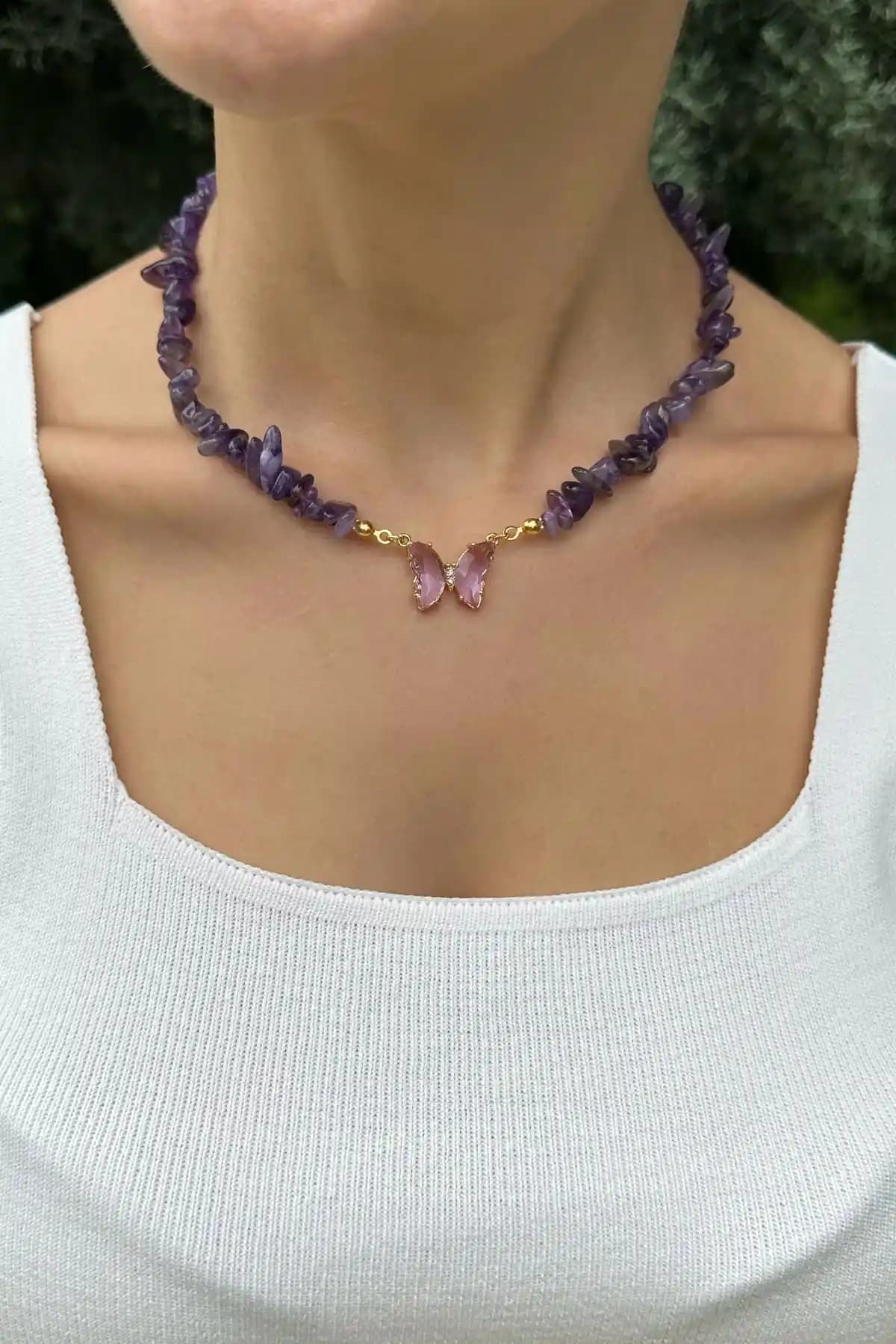 EST Aksesuar Ametist Doğal Taş Cam Kelebek Kolye: Şık ve Enerji Dengeleyici Takı