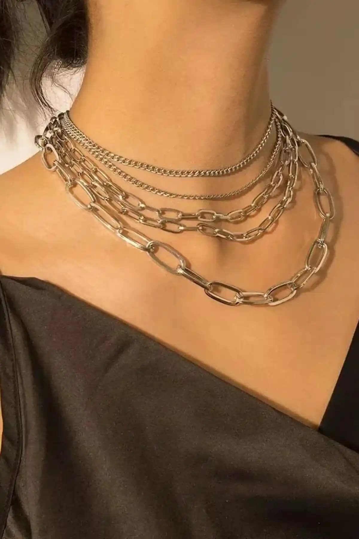 ESUSO 5'li Güçlü Kaplama Asansör Kolye Seti Şık ve Uygun Fiyatlı Takı Seçeneği