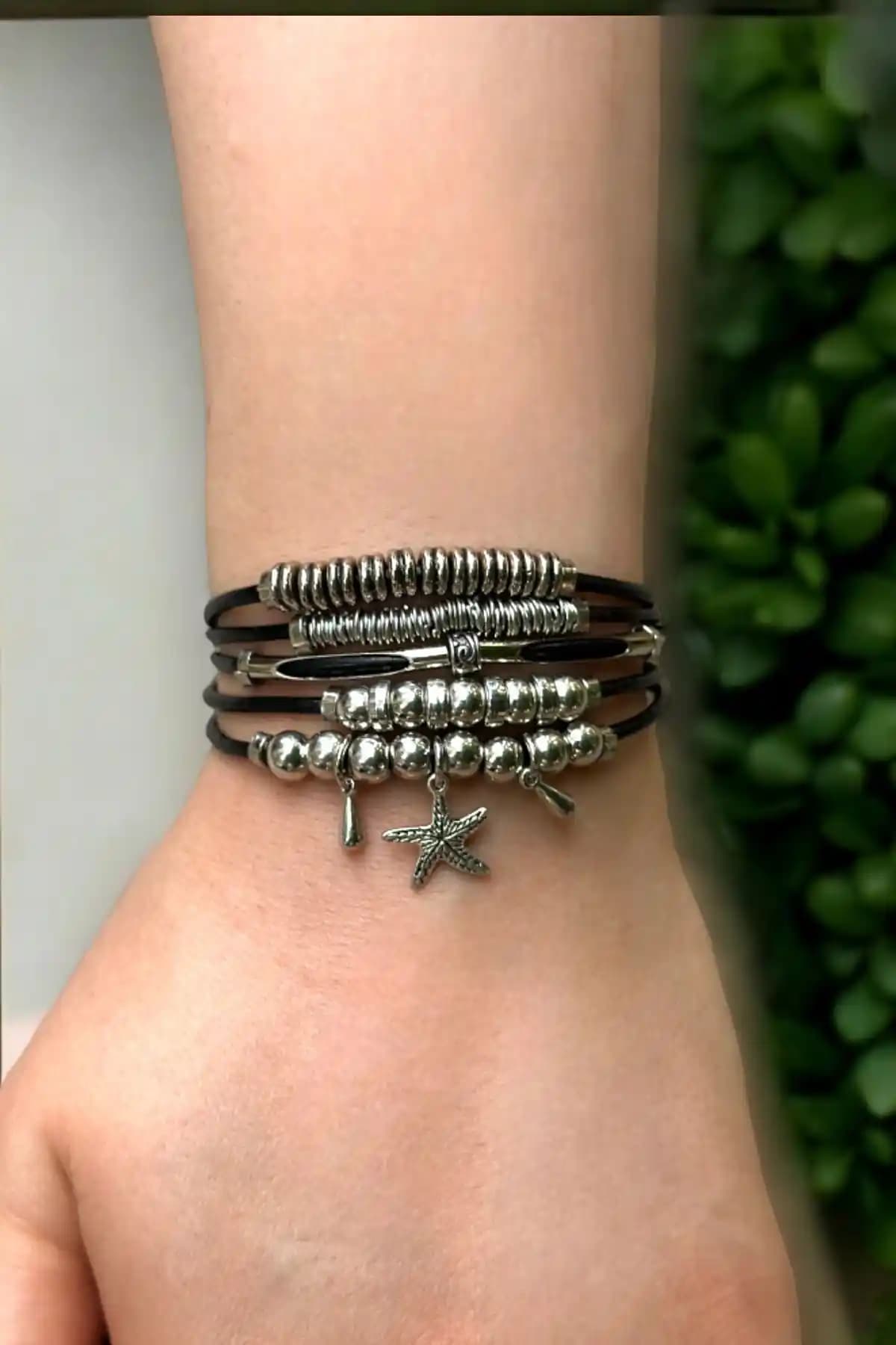 Etniko Kadın Bileklikleri Karşılaştırması: Doğal ve Zarif Tasarımlar