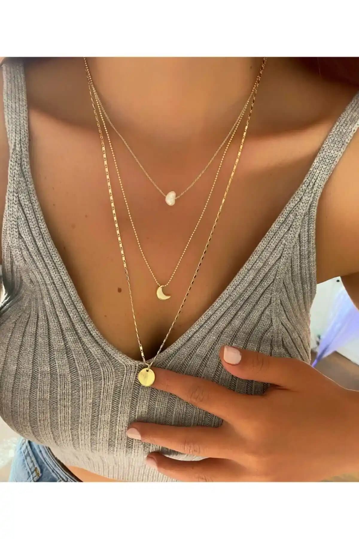 Everglow Jewelry Ay İnci Kolye Üçlü Altın Renkli Zarif ve Dayanıklı Tasarım
