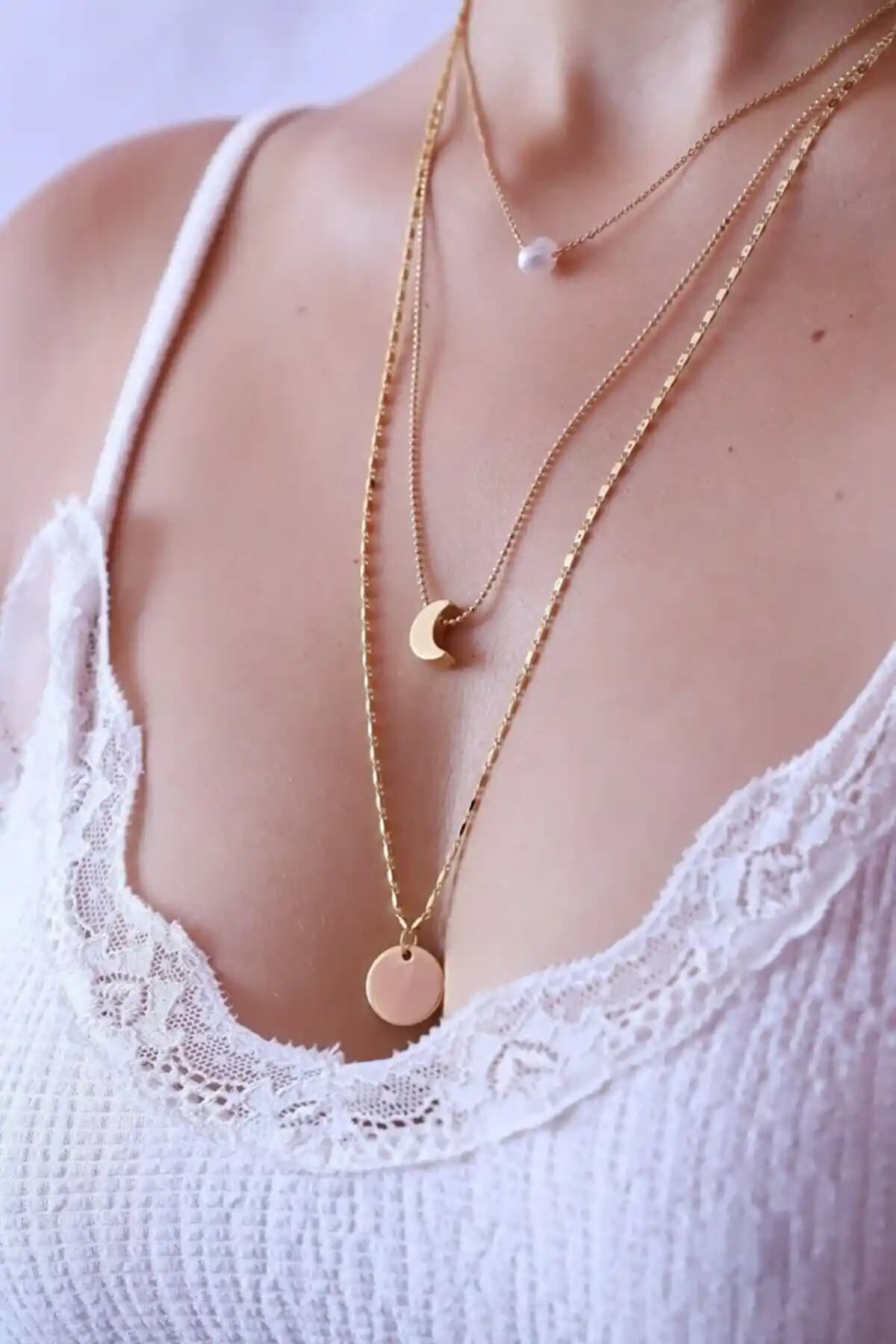 Genel Markalar Incili Yarım Ay ve Pul Figürlü Çoklu Zincir Kolye İncelikleri ve Stil İpuçları