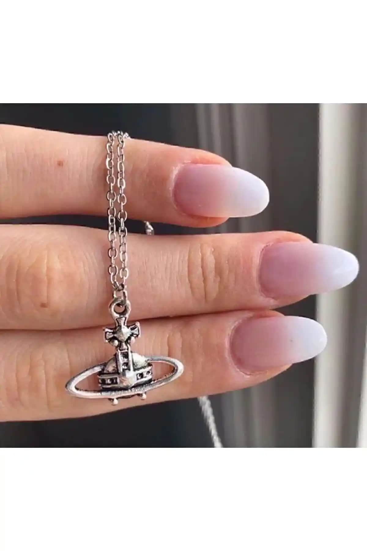 Genel Markalar Nana Anime Kolye: Şık ve Dayanıklı Anime Aksesuarı