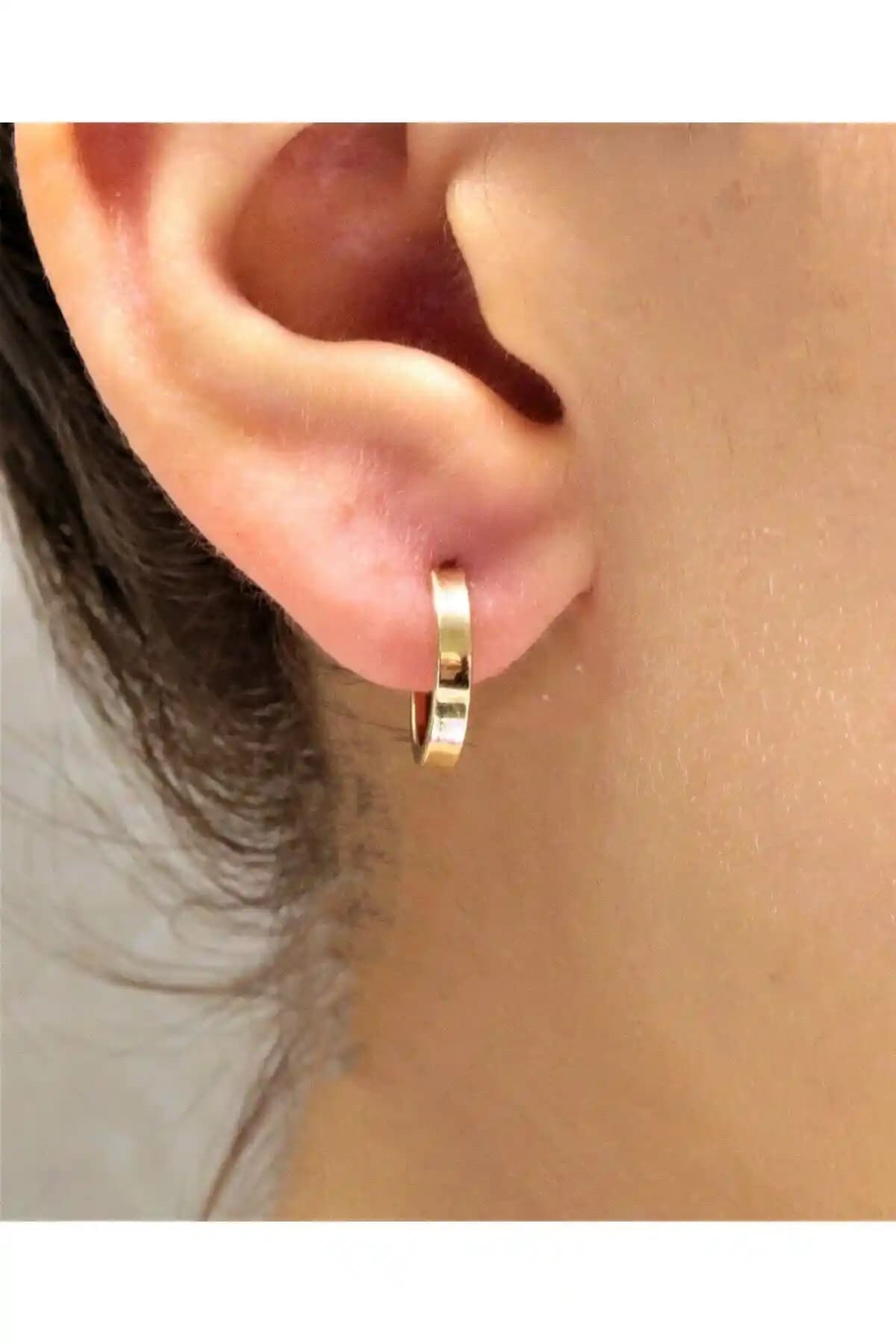 Hakan Güler Kuyumculuk Altın Halka Küpe: Zarif ve Dayanıklı 8 Ayar Altın Takı Tasarımı