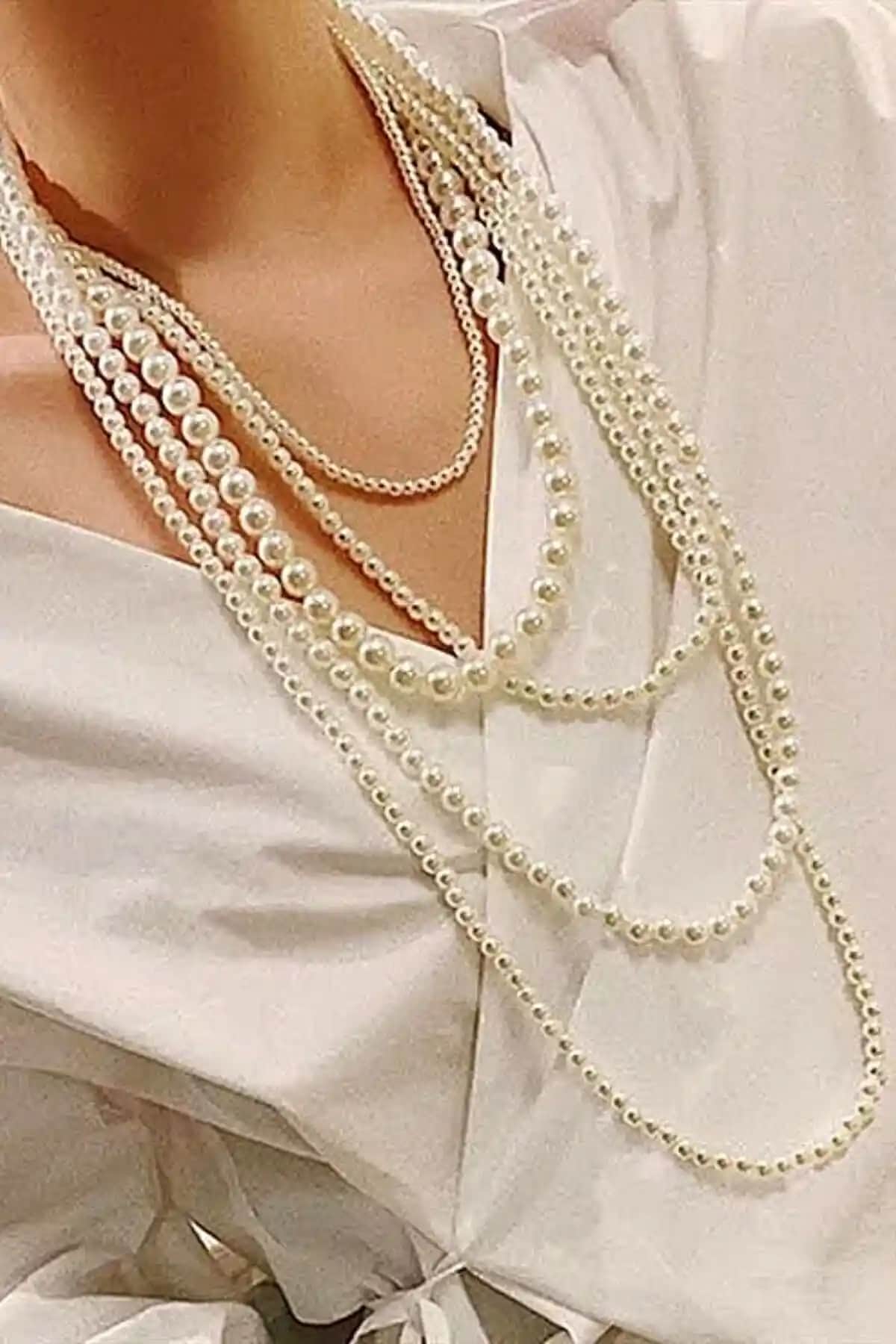 İki Şık İnci Kolye Karşılaştırması: Günlük ve Özel Kullanım İçin Uygun Modeller