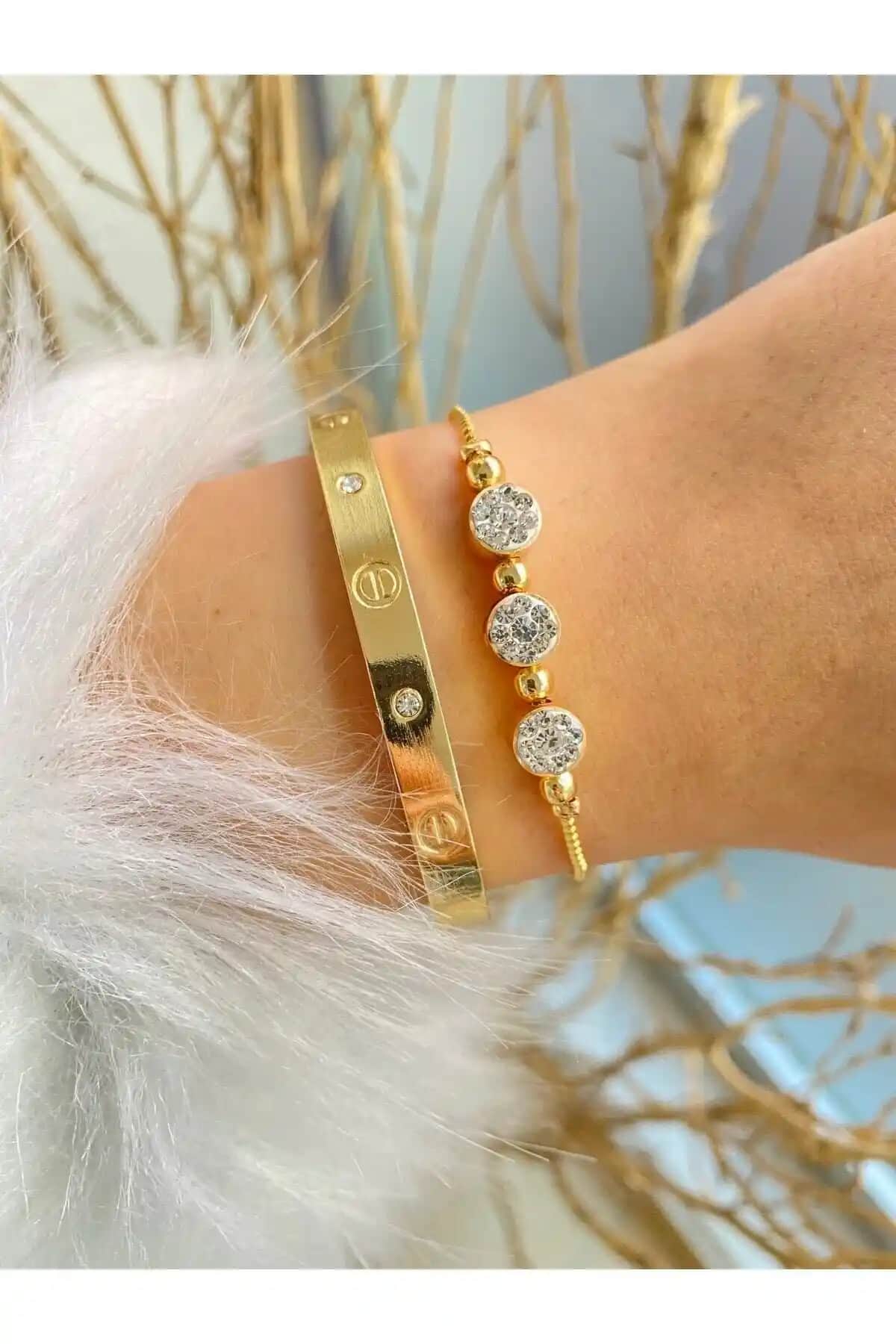 Jack Ferrero Kombin Bileklik Seti: Zarif ve Dayanıklı Aksesuarlarla Şıklığınızı Tamamlayın