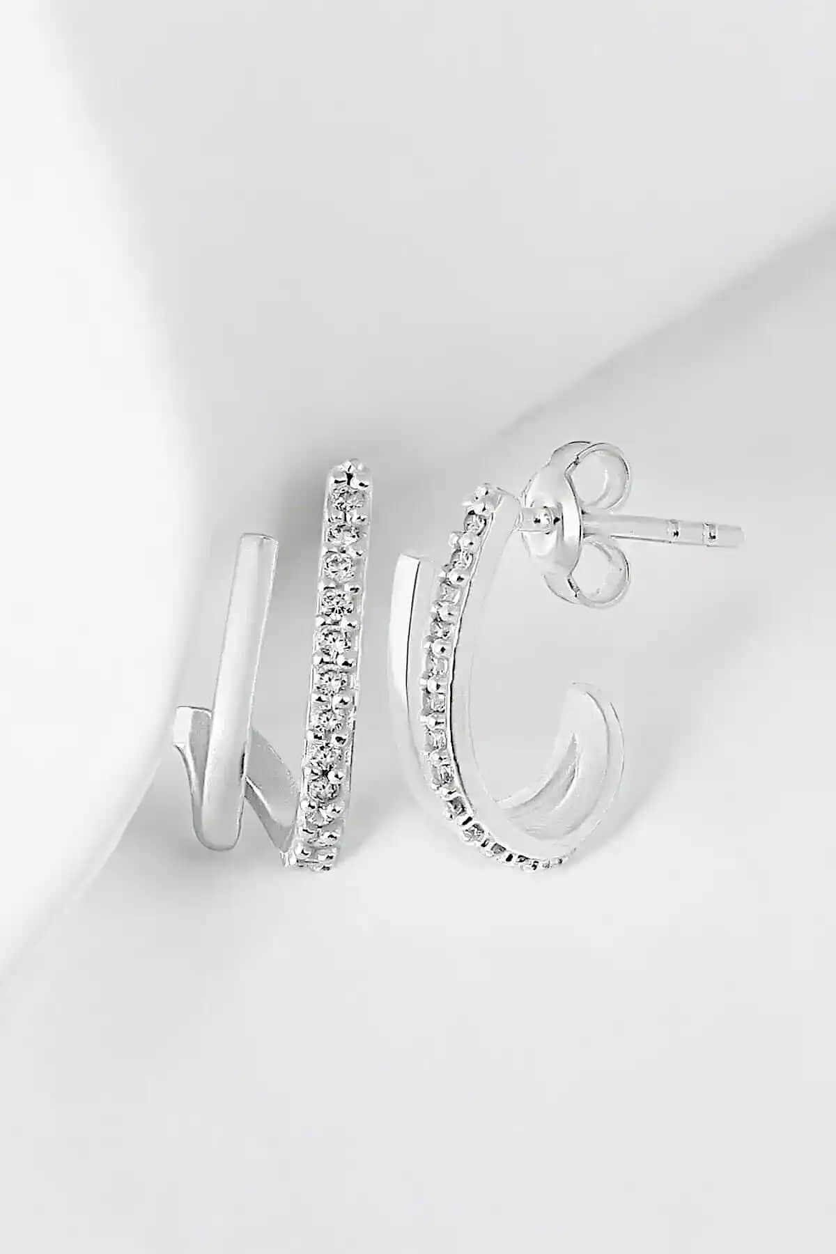 Jelux Silver 925 Ayar Gümüş İkili Yarım Tur Çivili Küpe - Günlük ve Şık Kullanım İçin