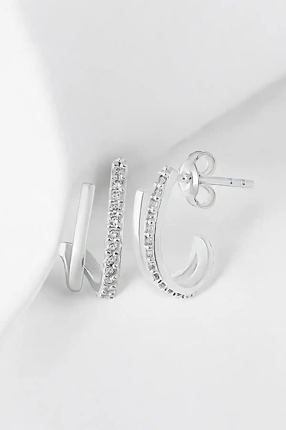 Jelux Silver 925 Ayar Gümüş İkili Yarım Tur Çivili Küpe - Günlük ve Şık Kullanım İçin