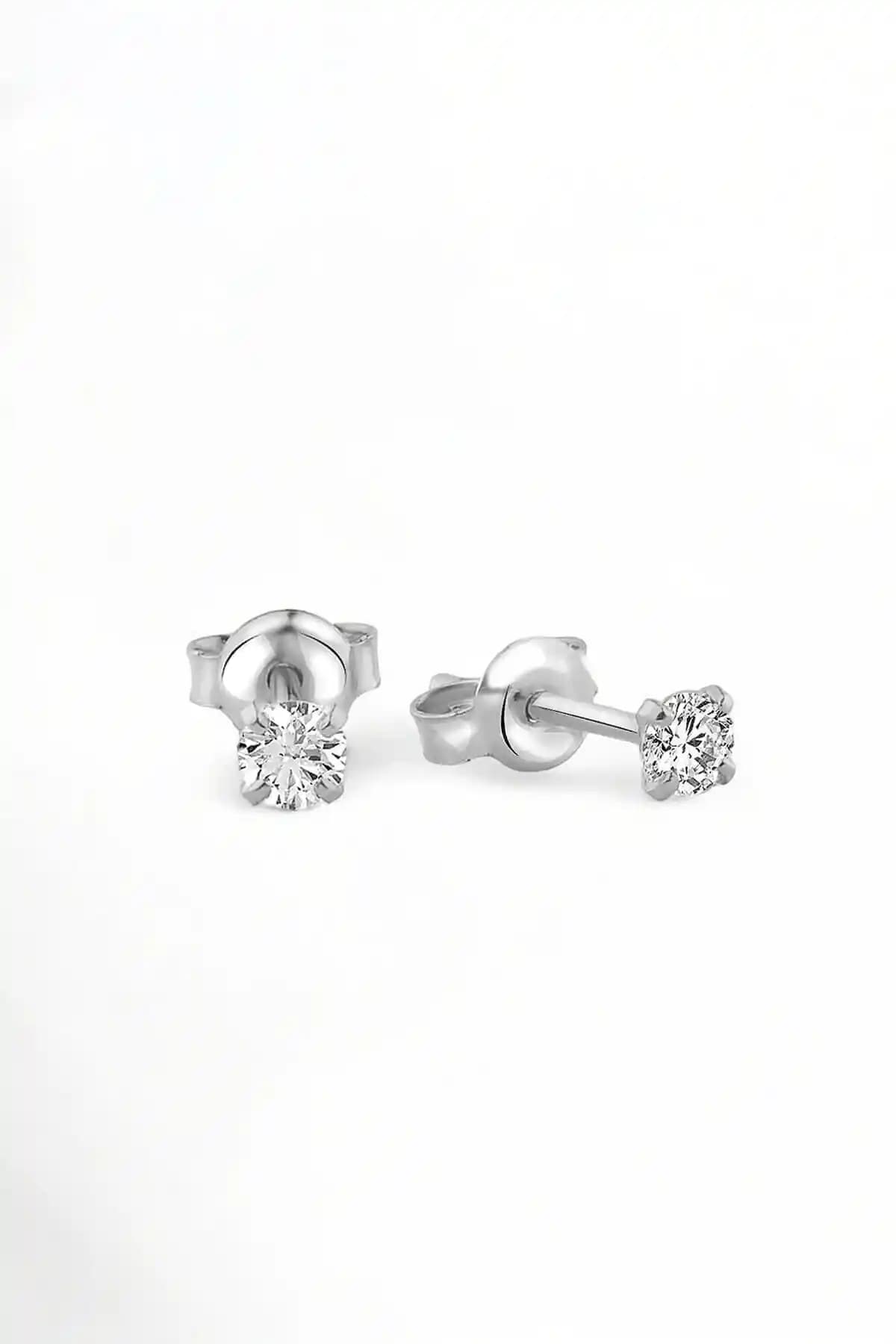 Jelux Silver Gümüş 925 Ayar 3 mm Star Kesim Zirkon Taşlı Çivili Küpe