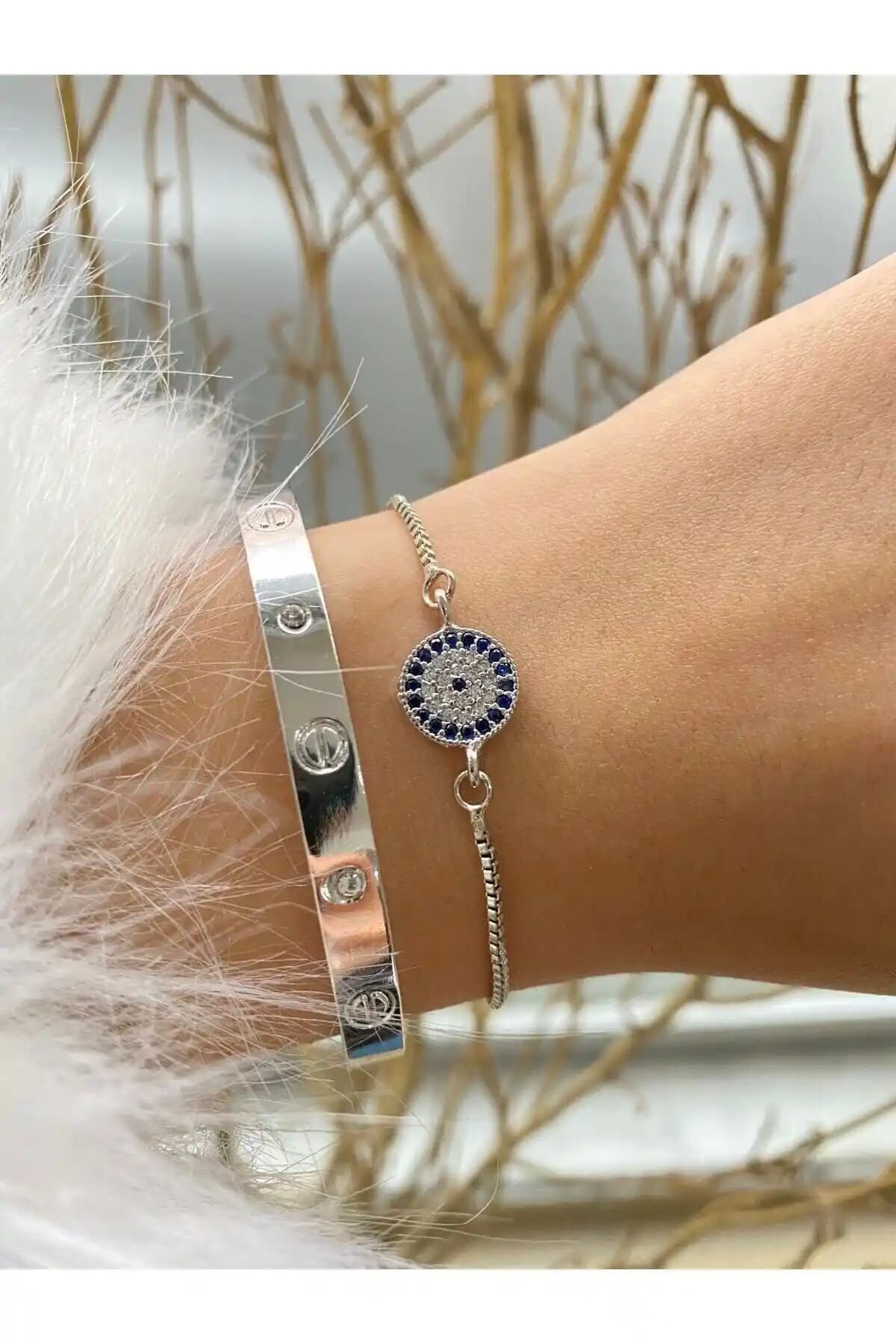 Jenny Daphne ve SesEm Aksesuarları Bileklikleri Karşılaştırması