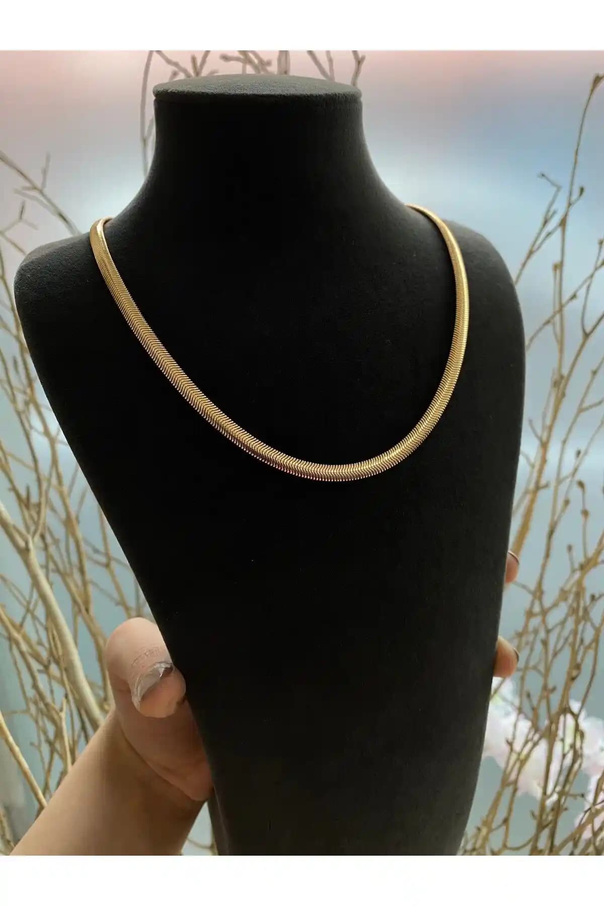 Kadınlar için şık ve dayanıklı altın kaplama zirkon taşlı kolye önerisi