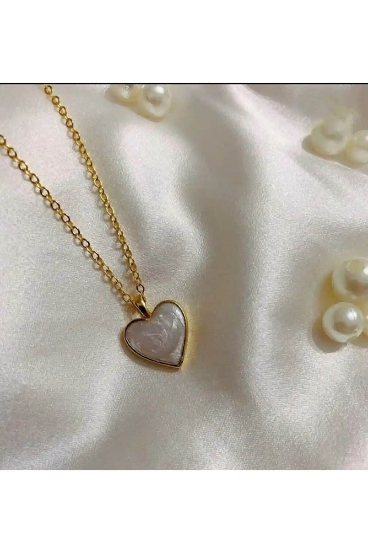 Kadınlar İçin Zarif Altın Kaplama Sedefli Kalp Kolye, Şık ve Dayanıklı Tasarım