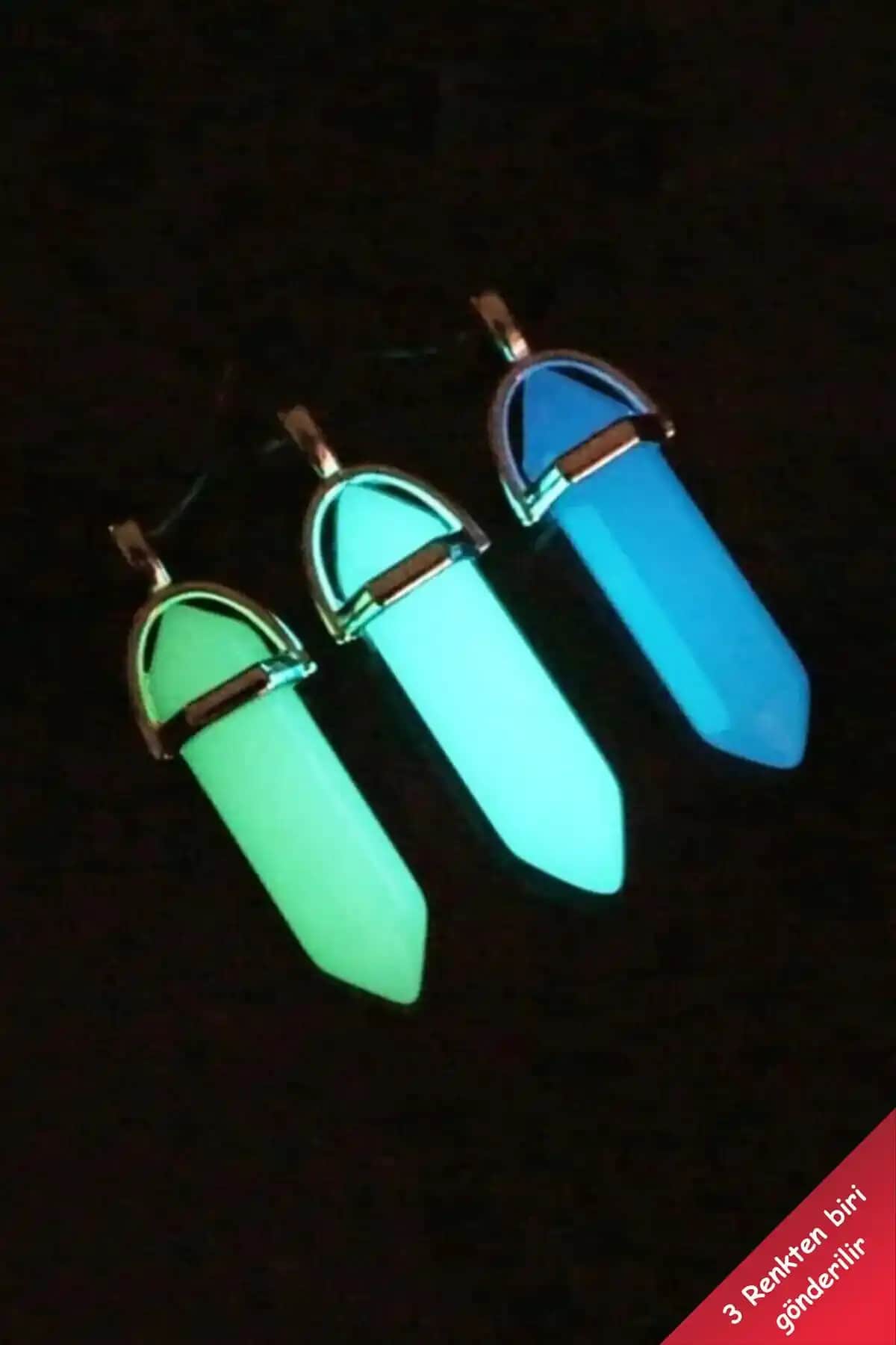 Karanlıkta Parlayan Siyah Doğal Taş Kolye: Şıklık ve Fonksiyonellik Bir Arada