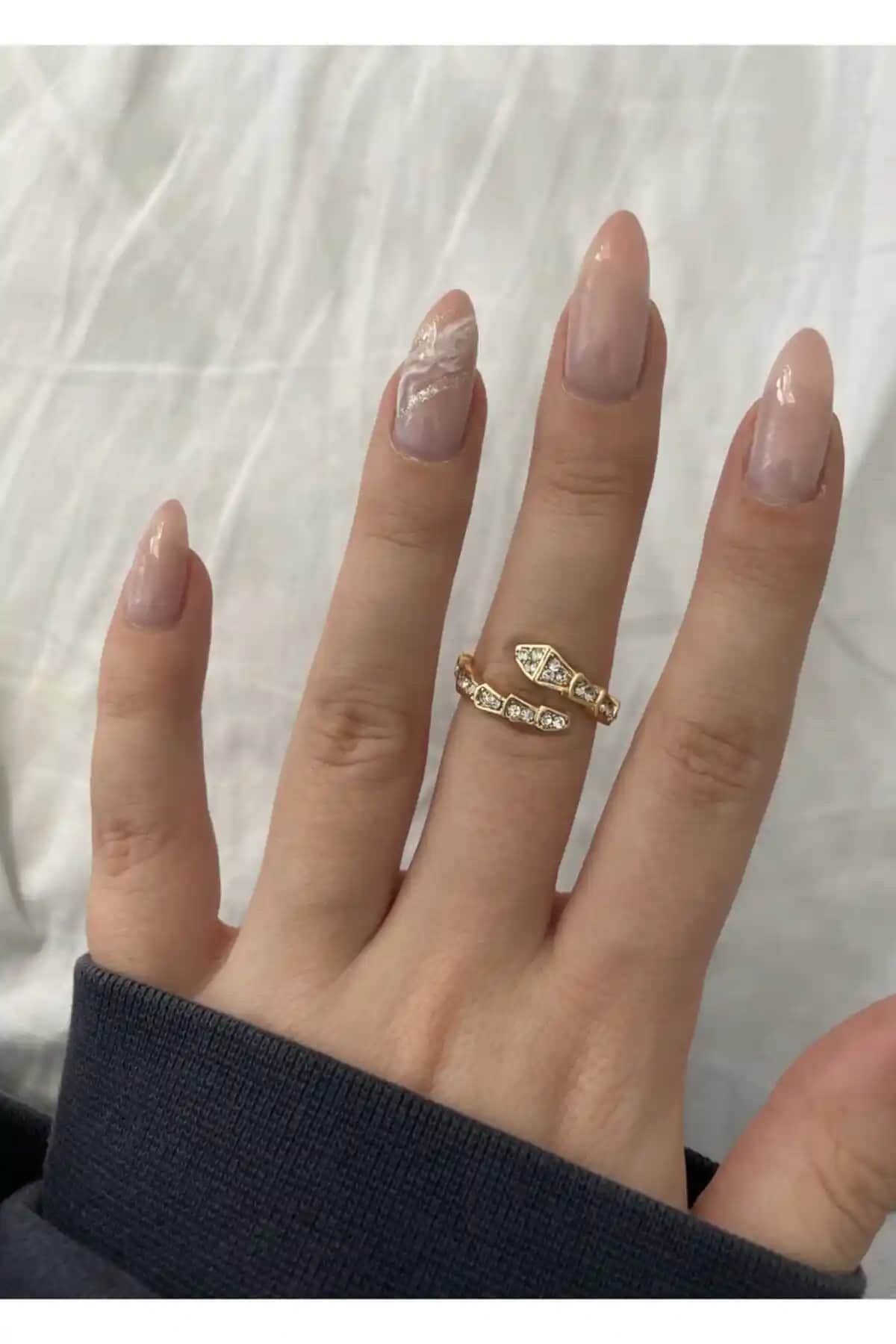 Kılgıistanbul Yüzükleri Karşılaştırması: Parlak Taşlı Yılan ve Zirkon Çift Yüzükleri