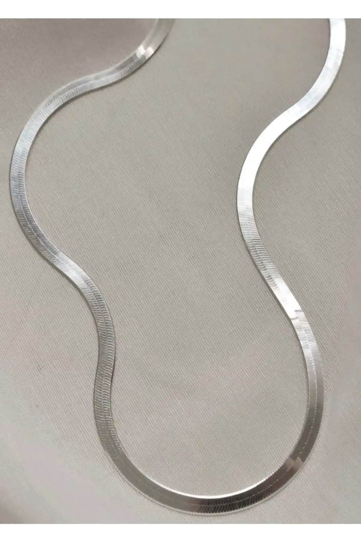 KİLİGİSTANBUL 40 5 Cm Unisex Gümüş Renk Çelik Zincir Kolye: Şıklık ve Dayanıklılık Bir Arada