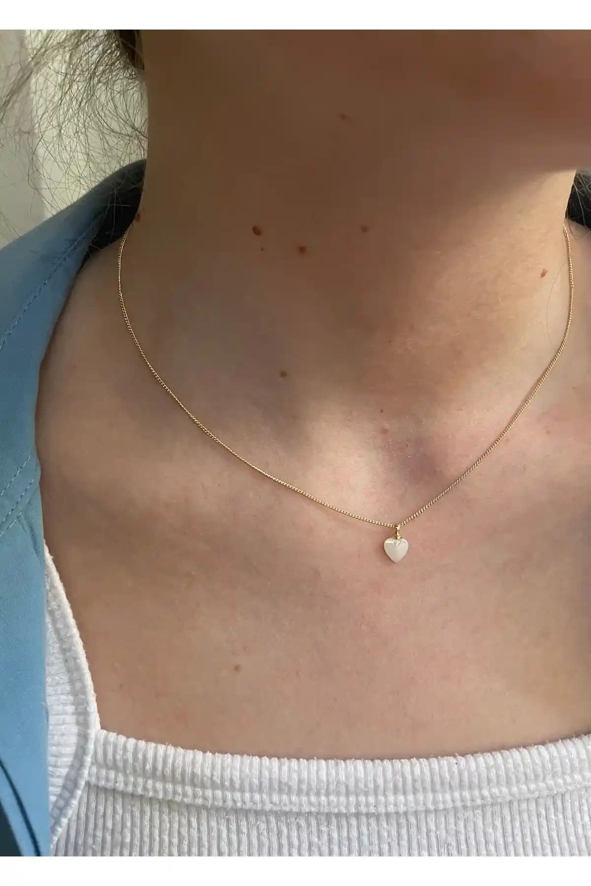 KILIGİSTANBUL Minimal Sedefli Altın Kolye Zarif ve Dayanıklı Takı Seçeneği