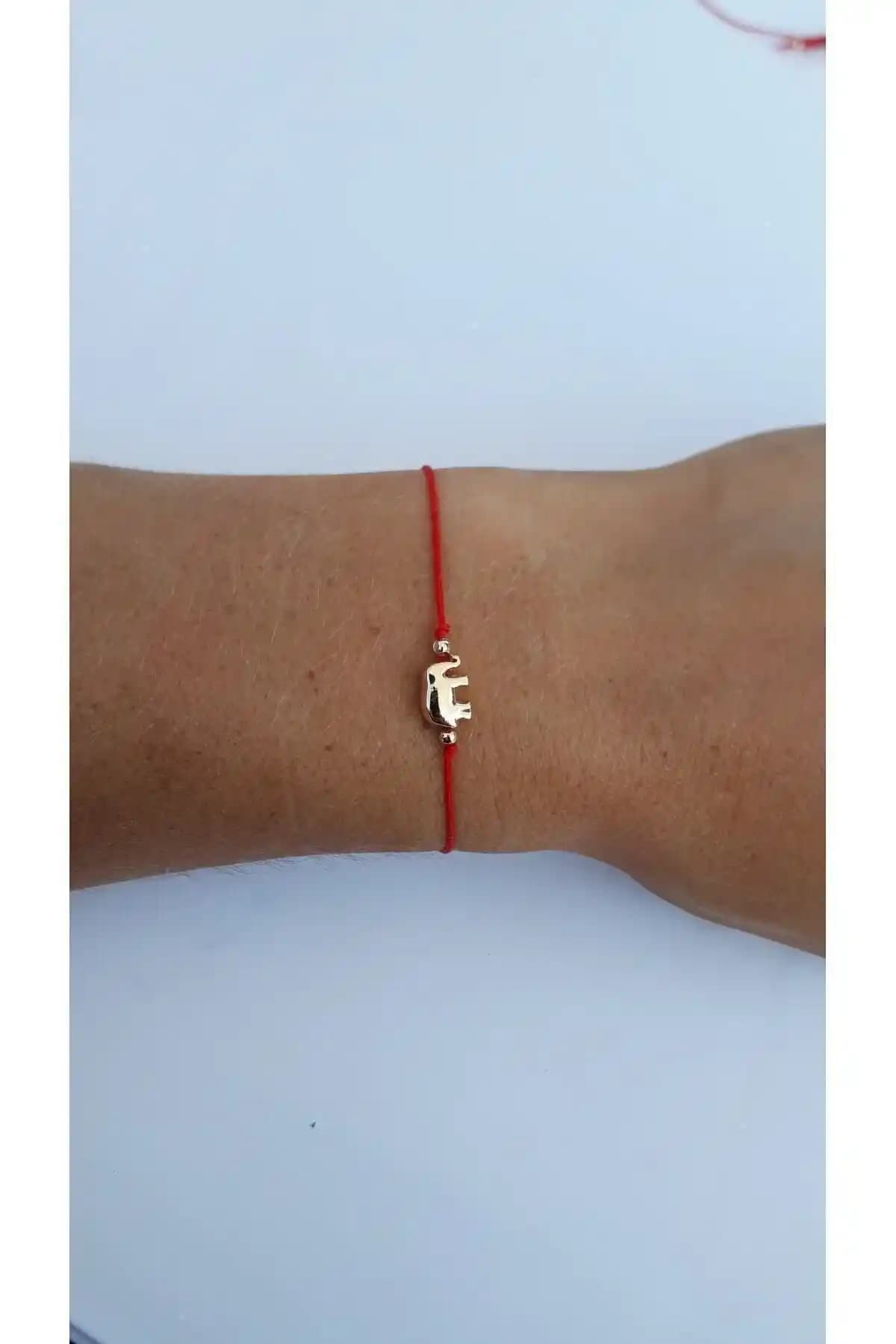 Kırmızı Makrome Örgü İpli Fil Bileklik Kadınlar İçin Şık ve Dayanıklı Aksesuar