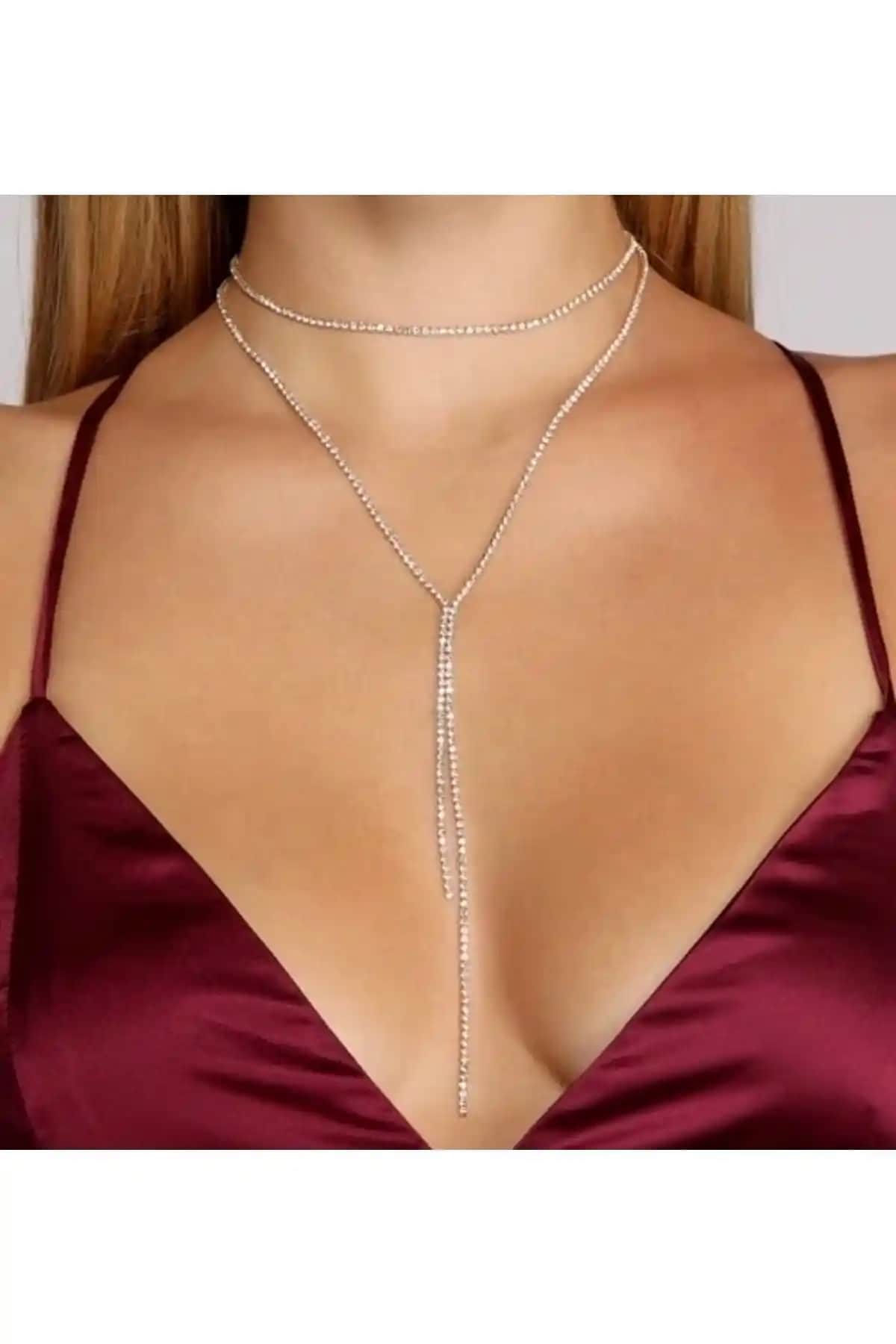 Kristal Taşlı Uzun Kolye: Zarif ve Dayanıklı Takı Seçenekleri