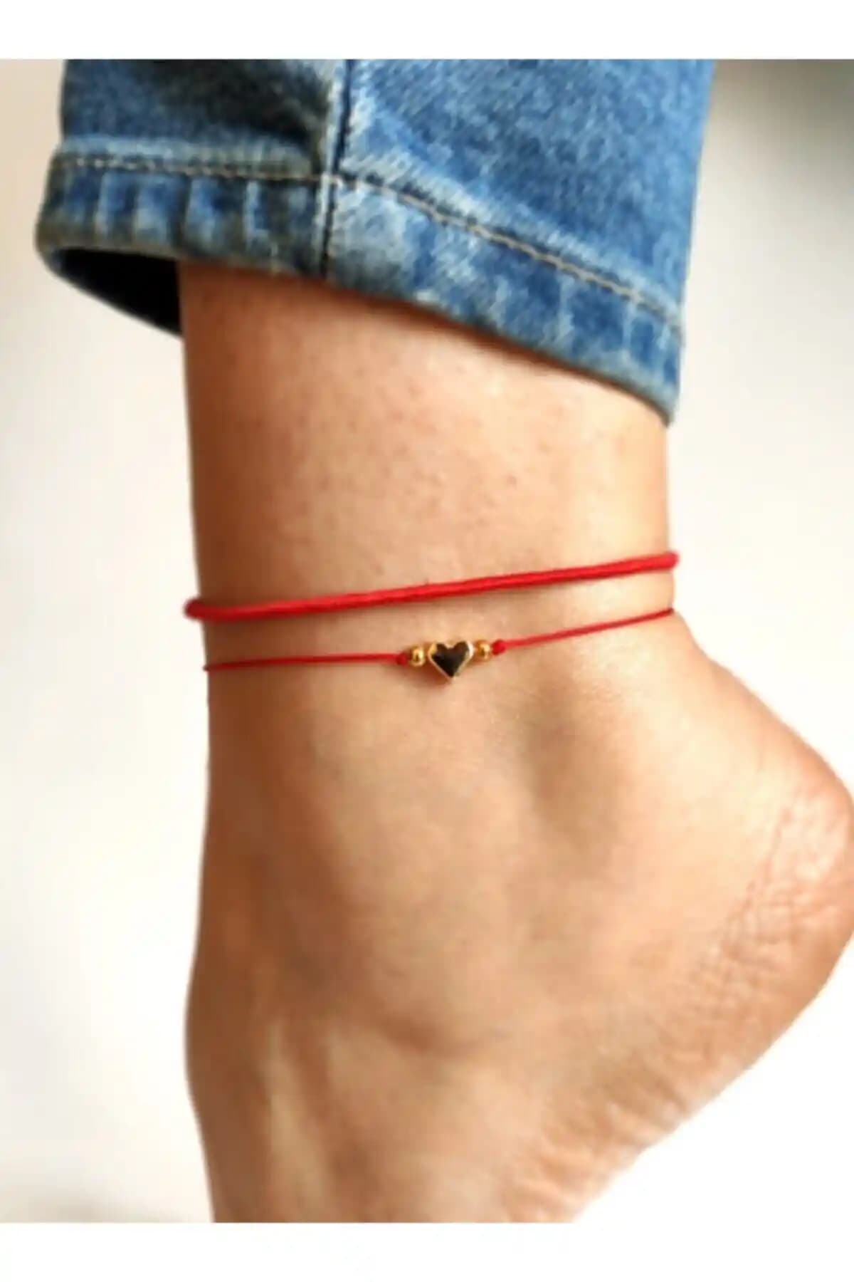 Lade Kırmızı ve Siyah İp Halhal Karşılaştırması: Tasarım, Kullanım ve Kullanıcı Yorumları