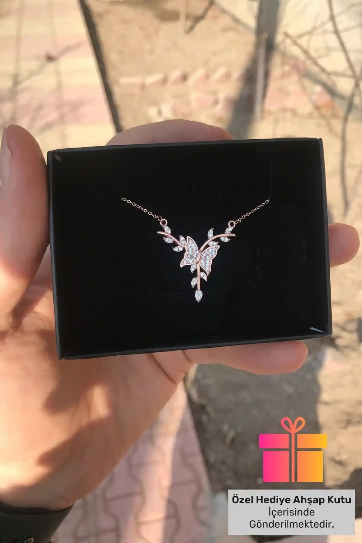 Lucente ve Miavi Silver Gümüş Kolye Karşılaştırması: Tasarım ve Kalite Analizi