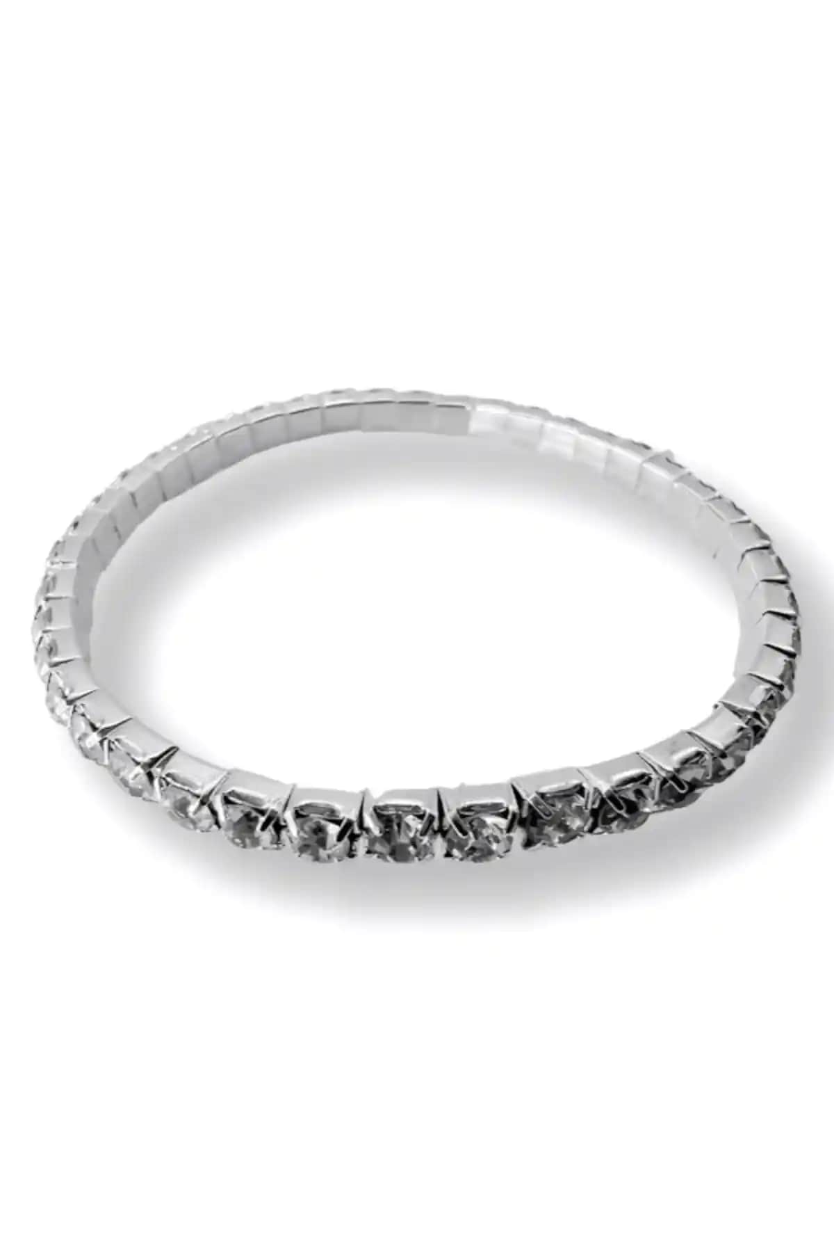 MAZEN Tam Tur 4mm Zirkon Taşlı Esnek Su Yolu Bileklik Özellikleri ve Kullanım İpuçları