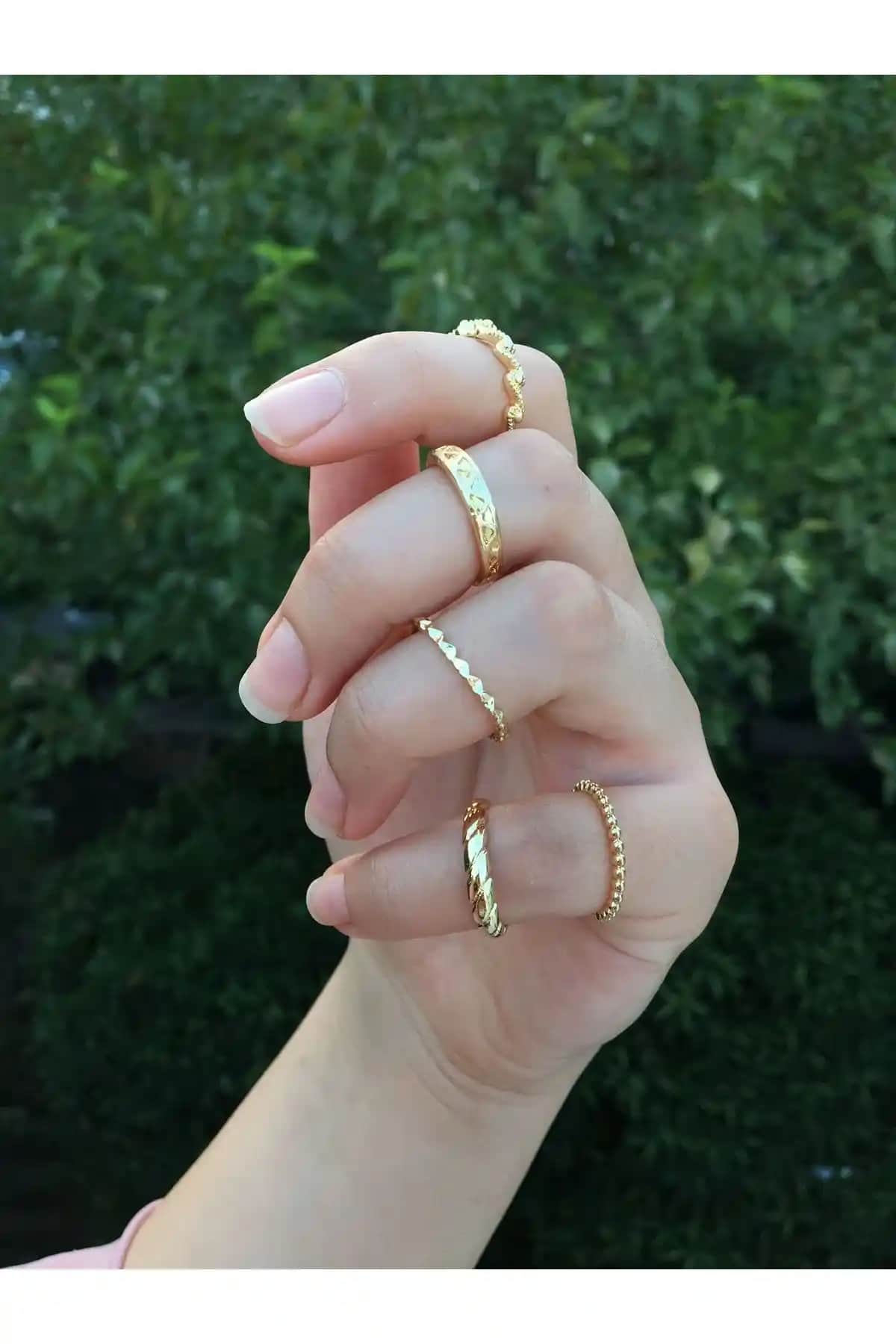 Meyras Touch 5'li Modern Altın Kaplama Yüzük Seti Şık ve Günlük Kullanım İçin Uygun